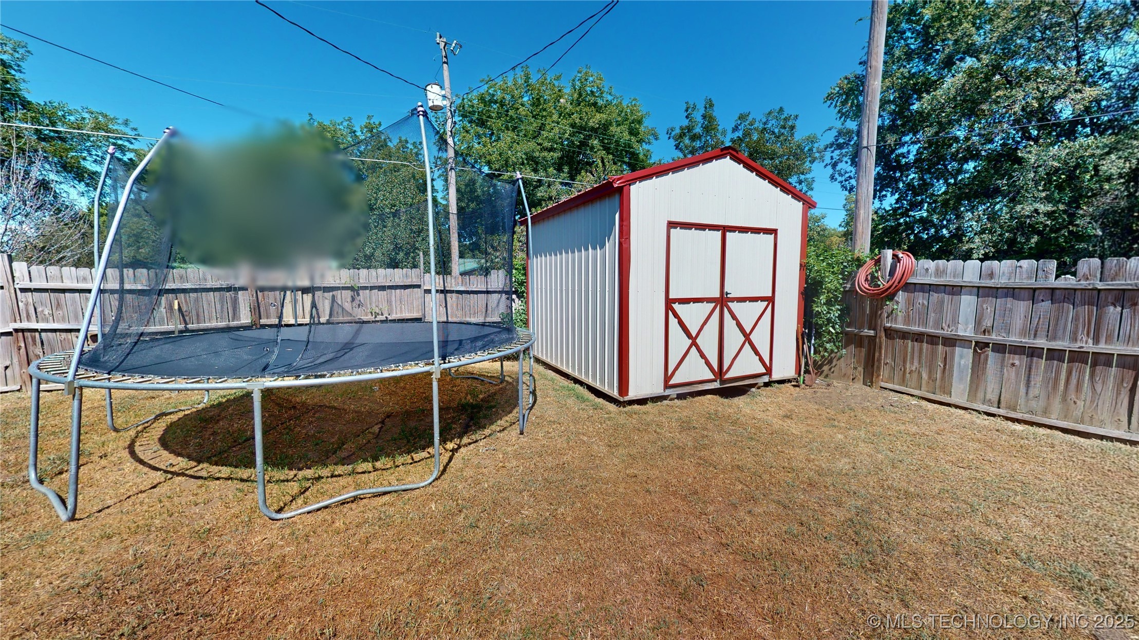 404 W Hinckley