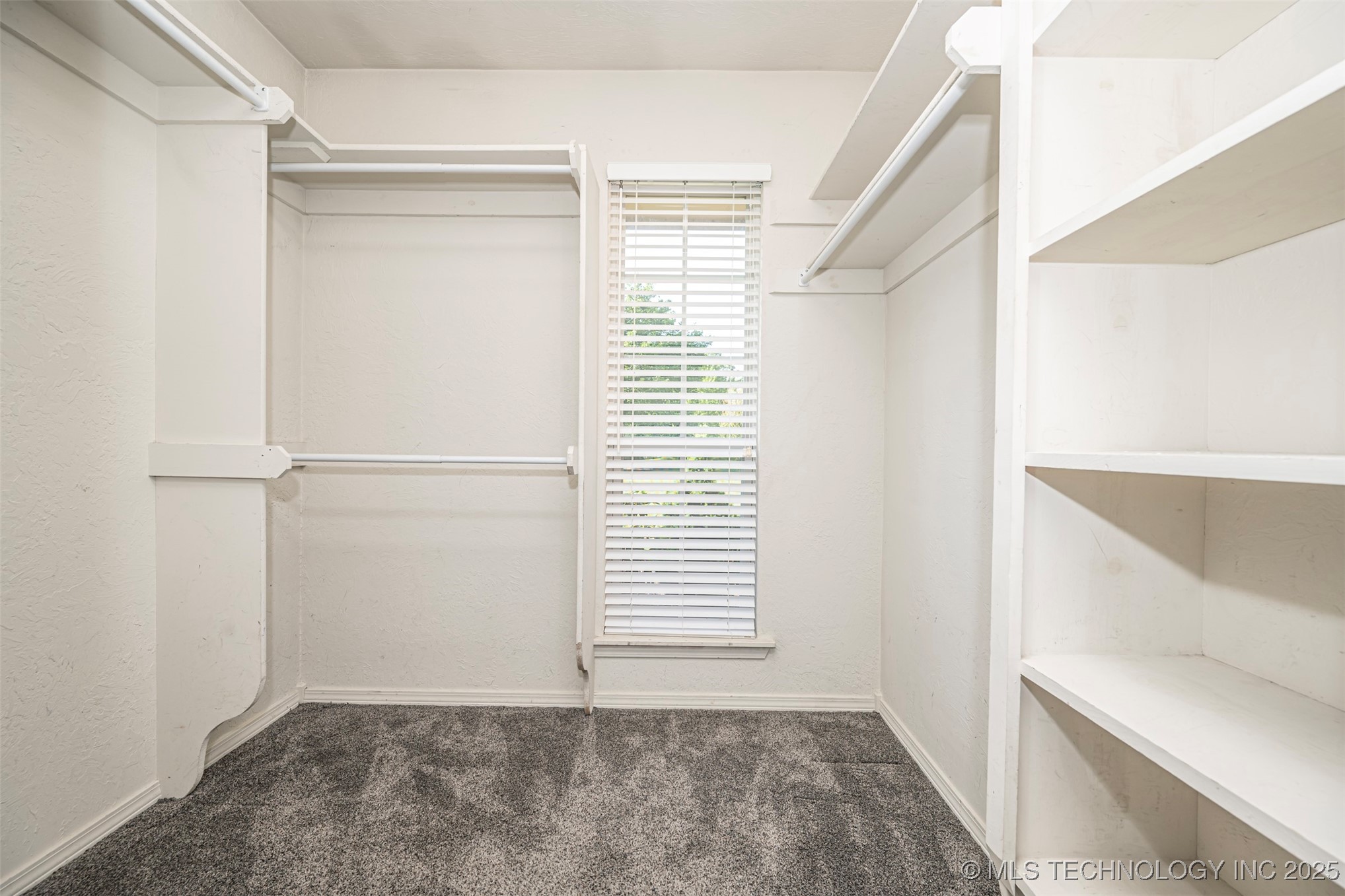 17595 County Road 1528