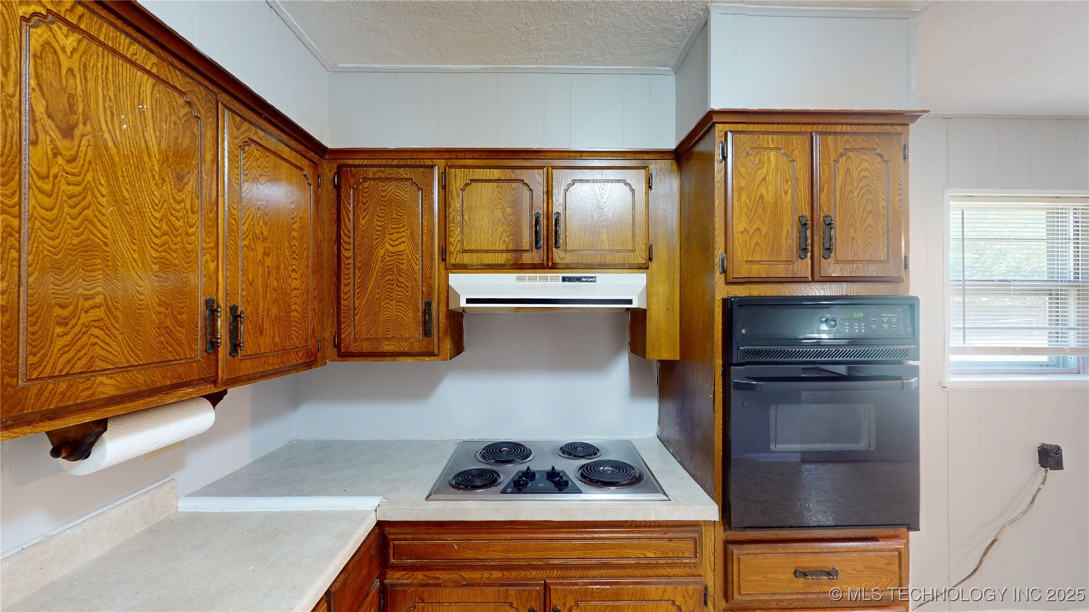1800 E 17th