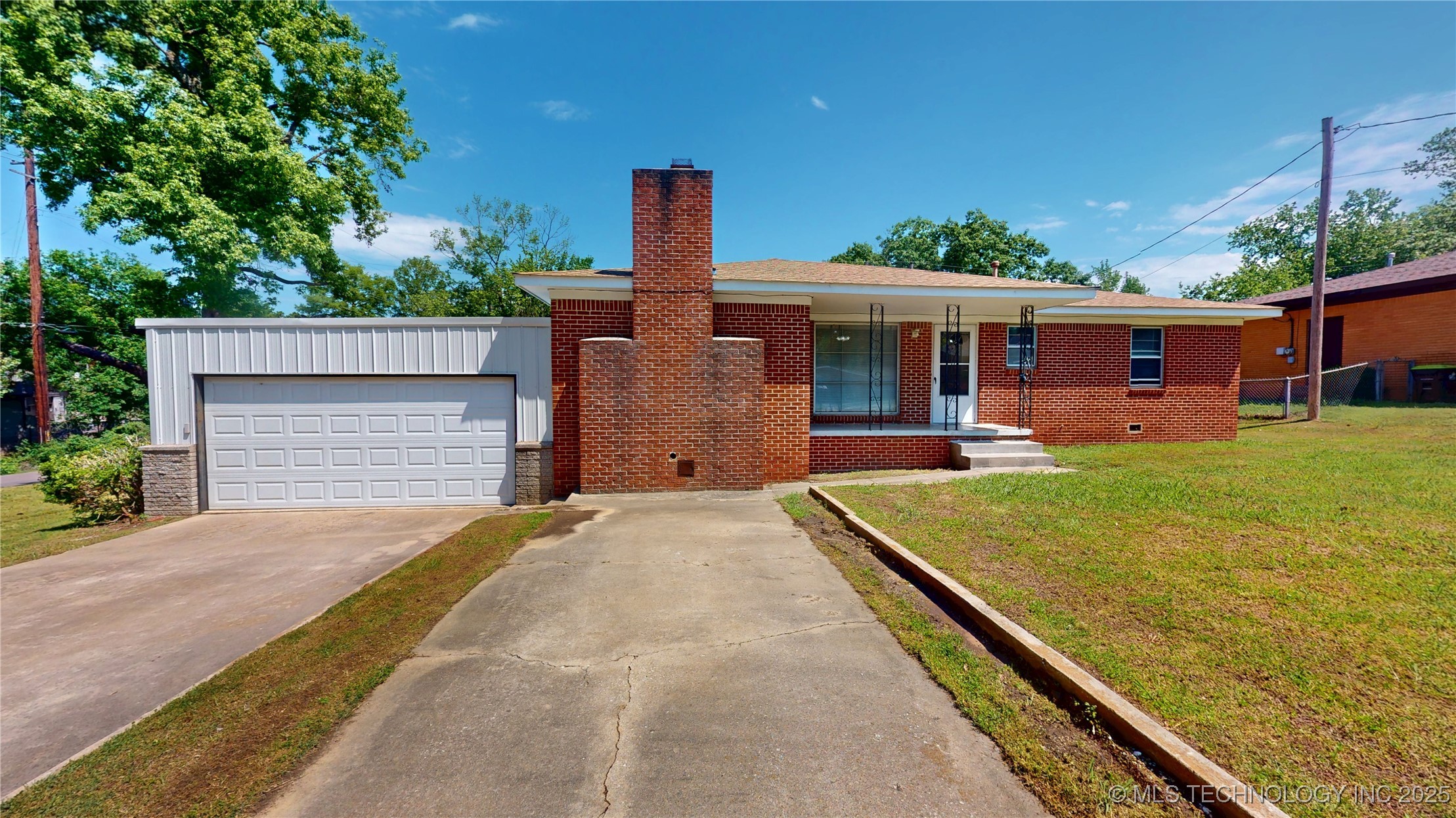 1800 E 17th