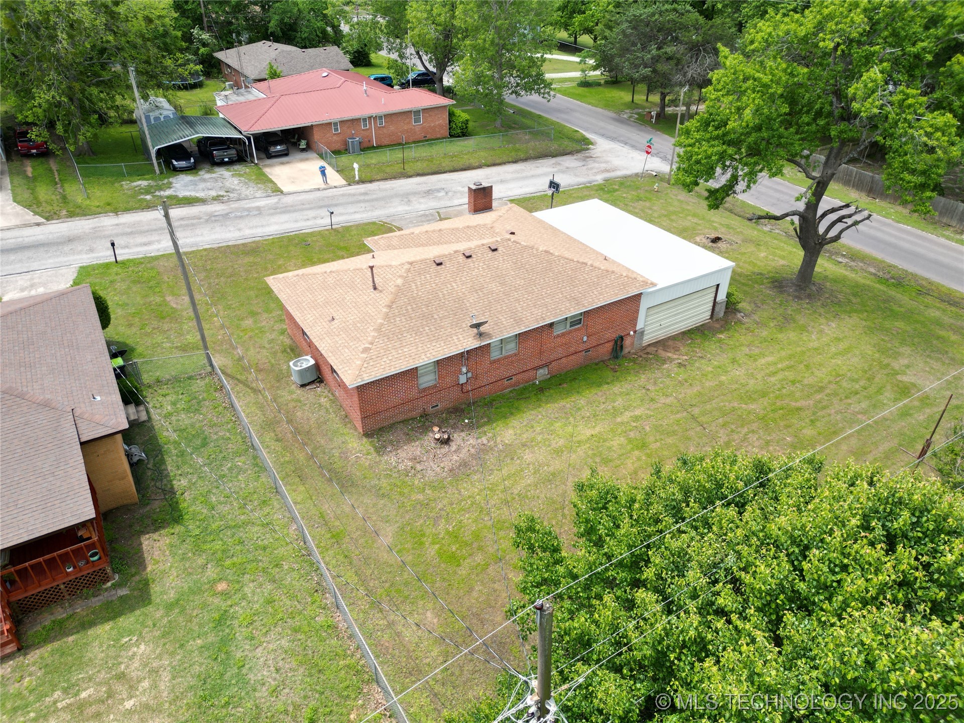 1800 E 17th