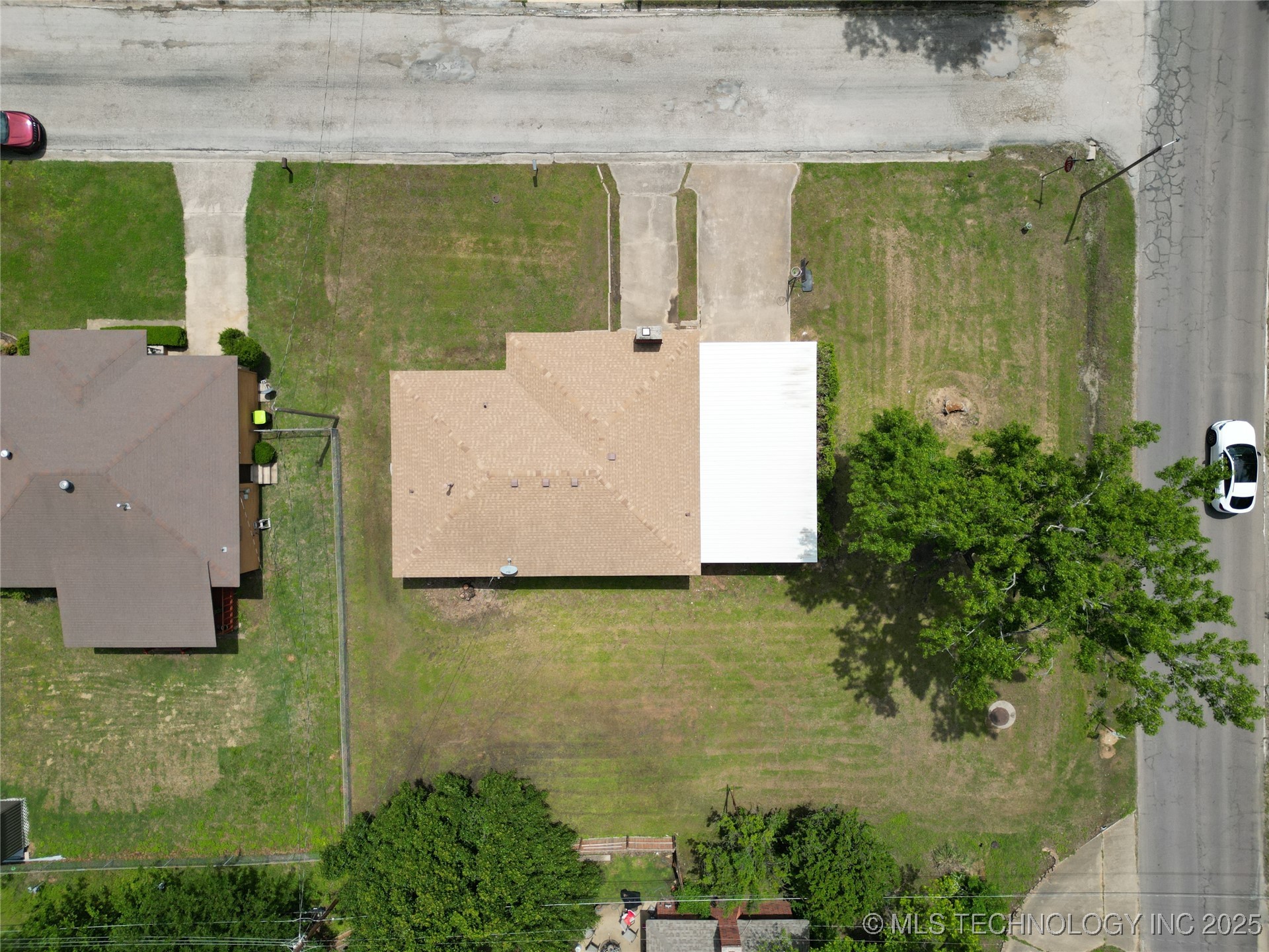 1800 E 17th
