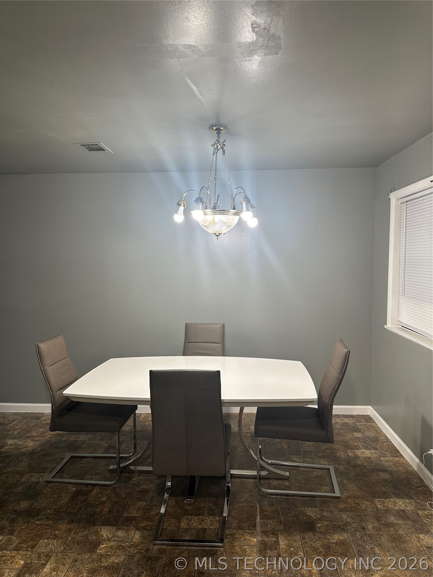 129 N Broadway