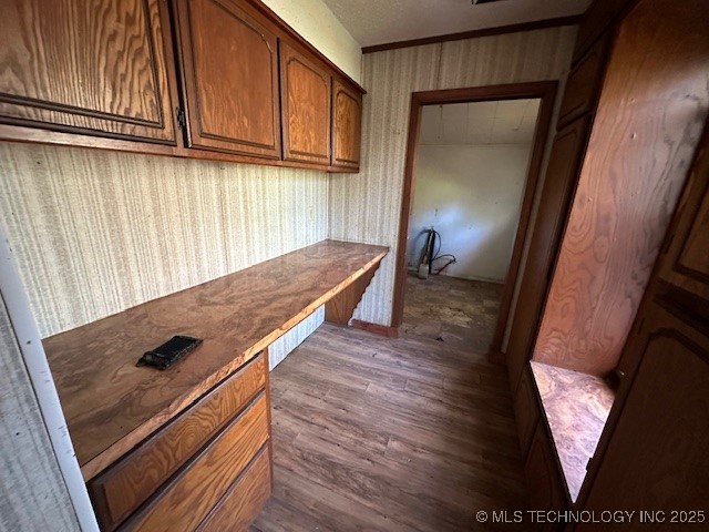 301 S Hinckley