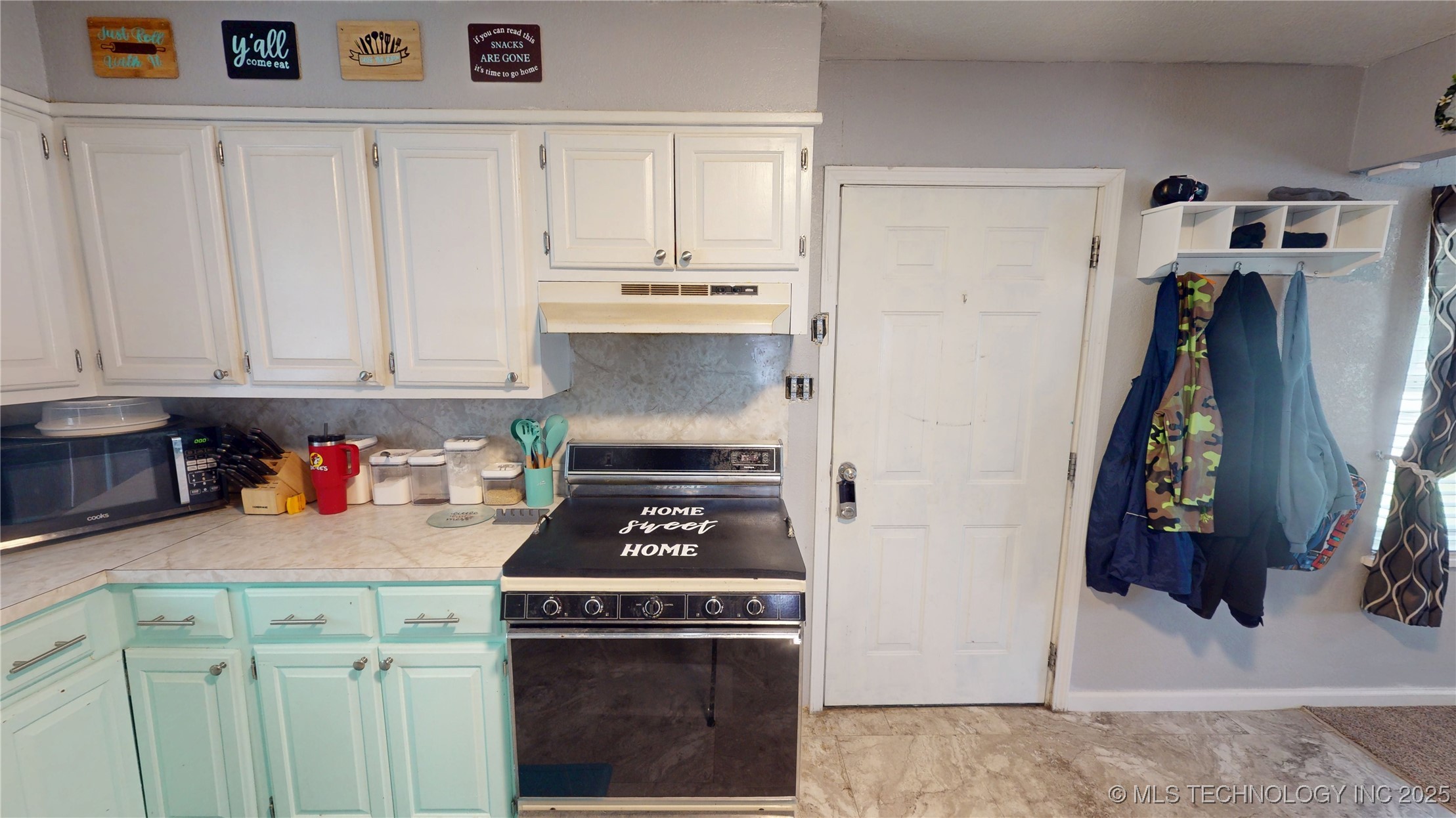 1000 W 13th