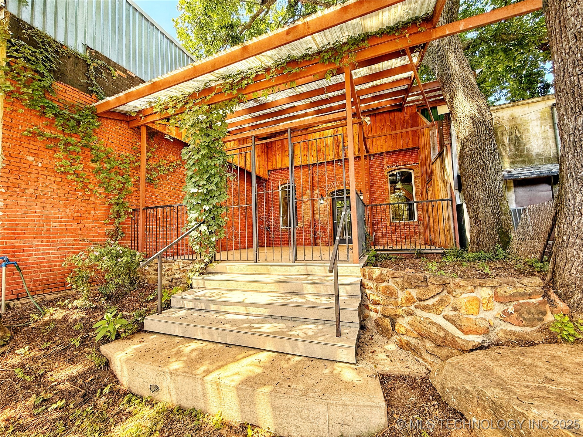 114 N Main Street