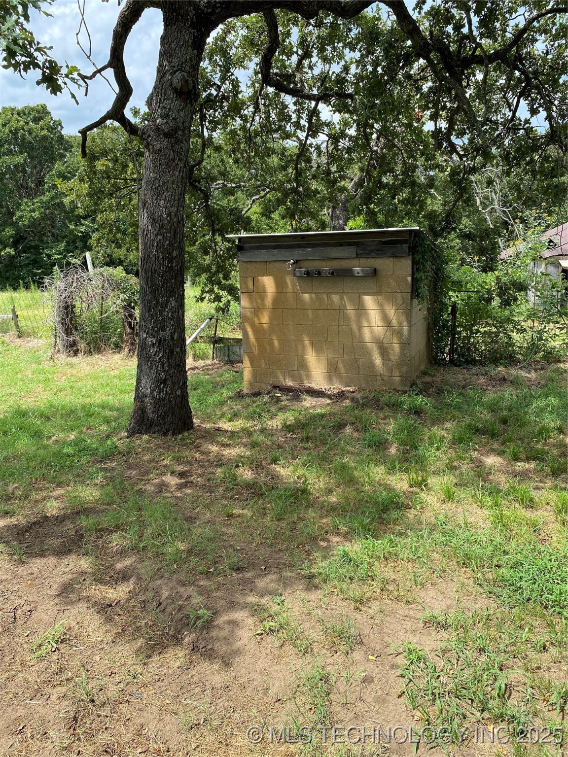 20571 County Road 1600