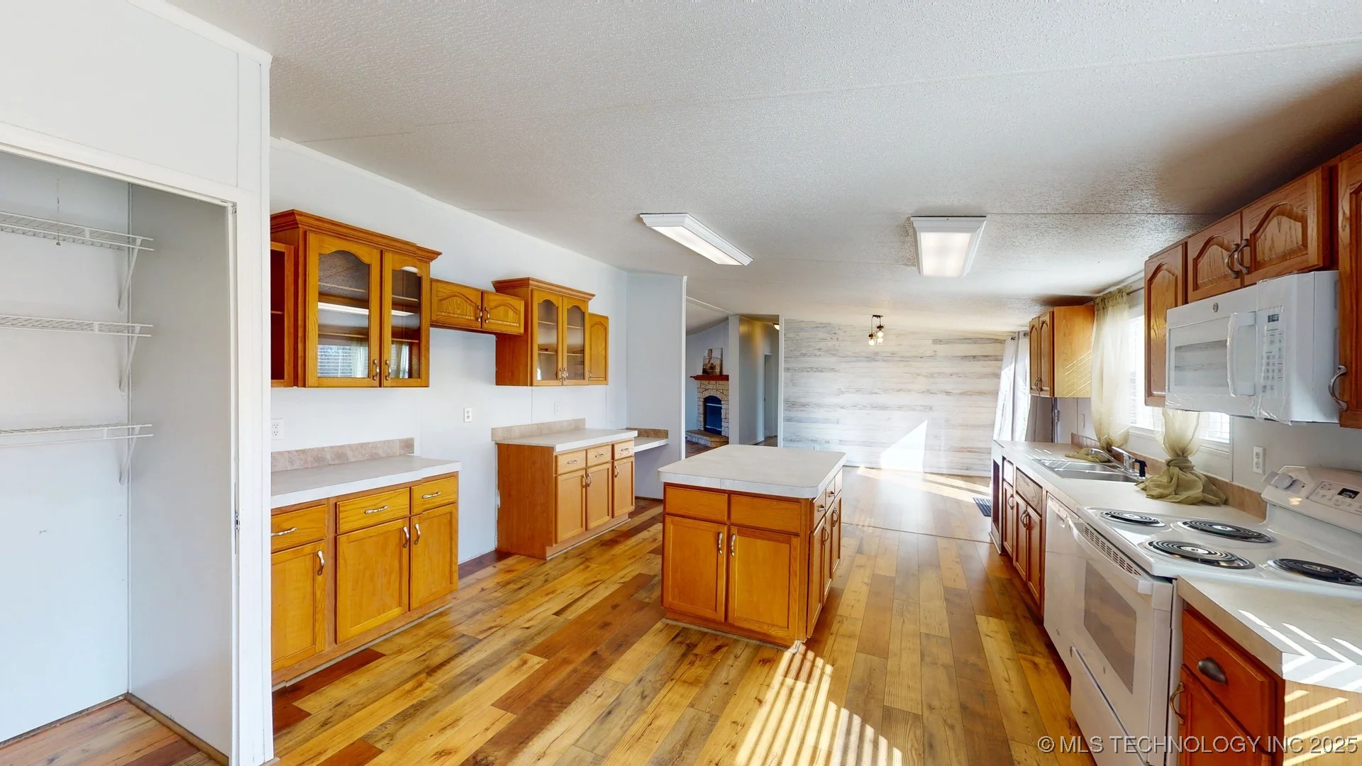 6788 County Road 3470