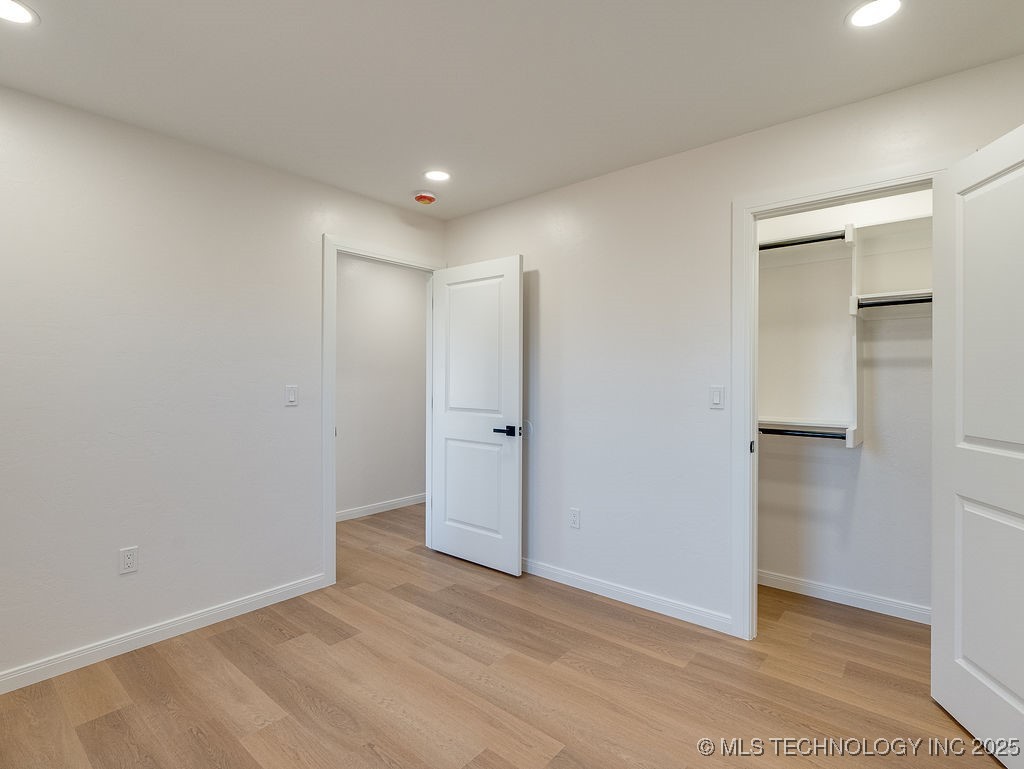 1108 E Beverly