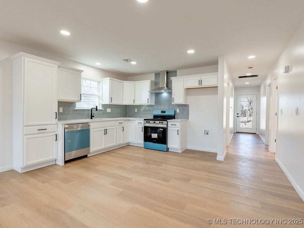 1108 E Beverly