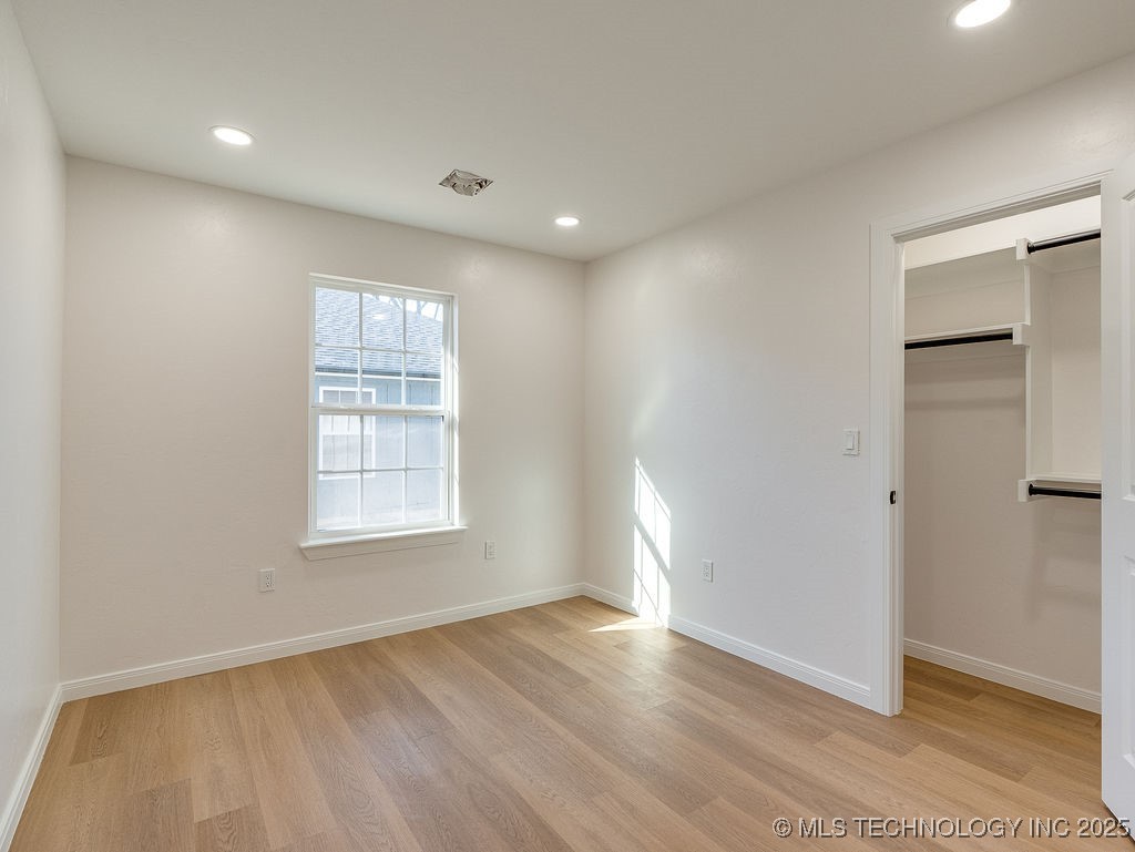 1108 E Beverly
