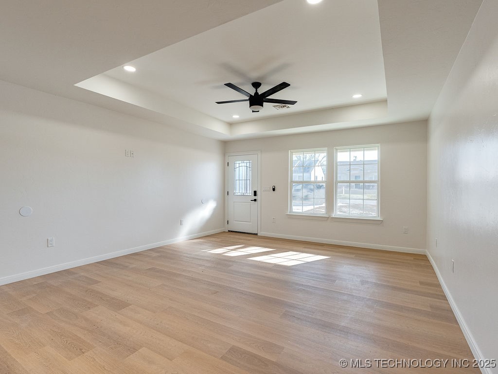 1108 E Beverly