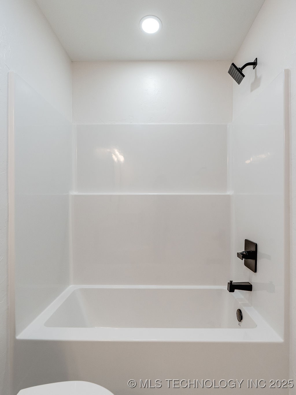 1108 E Beverly