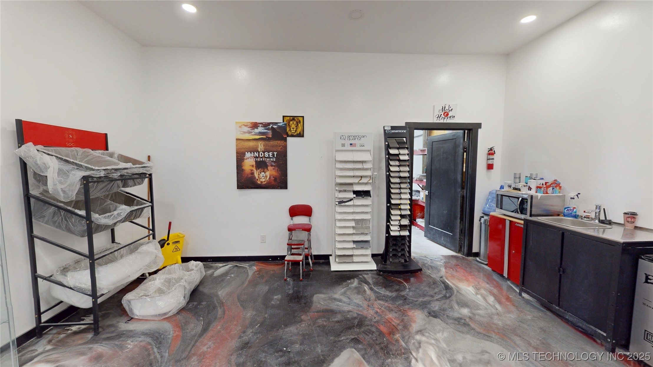 16473 County Road 1560