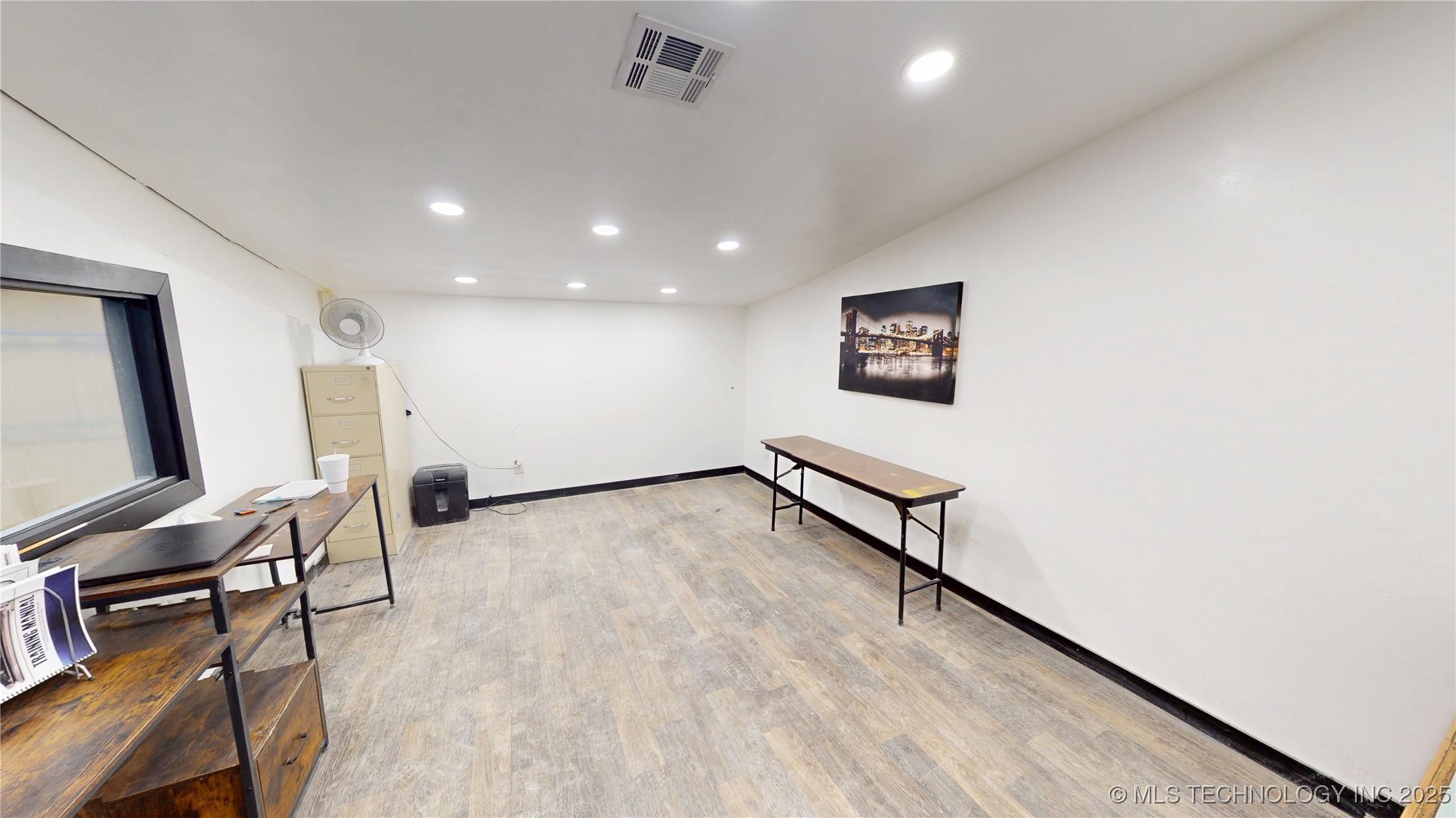 16473 County Road 1560