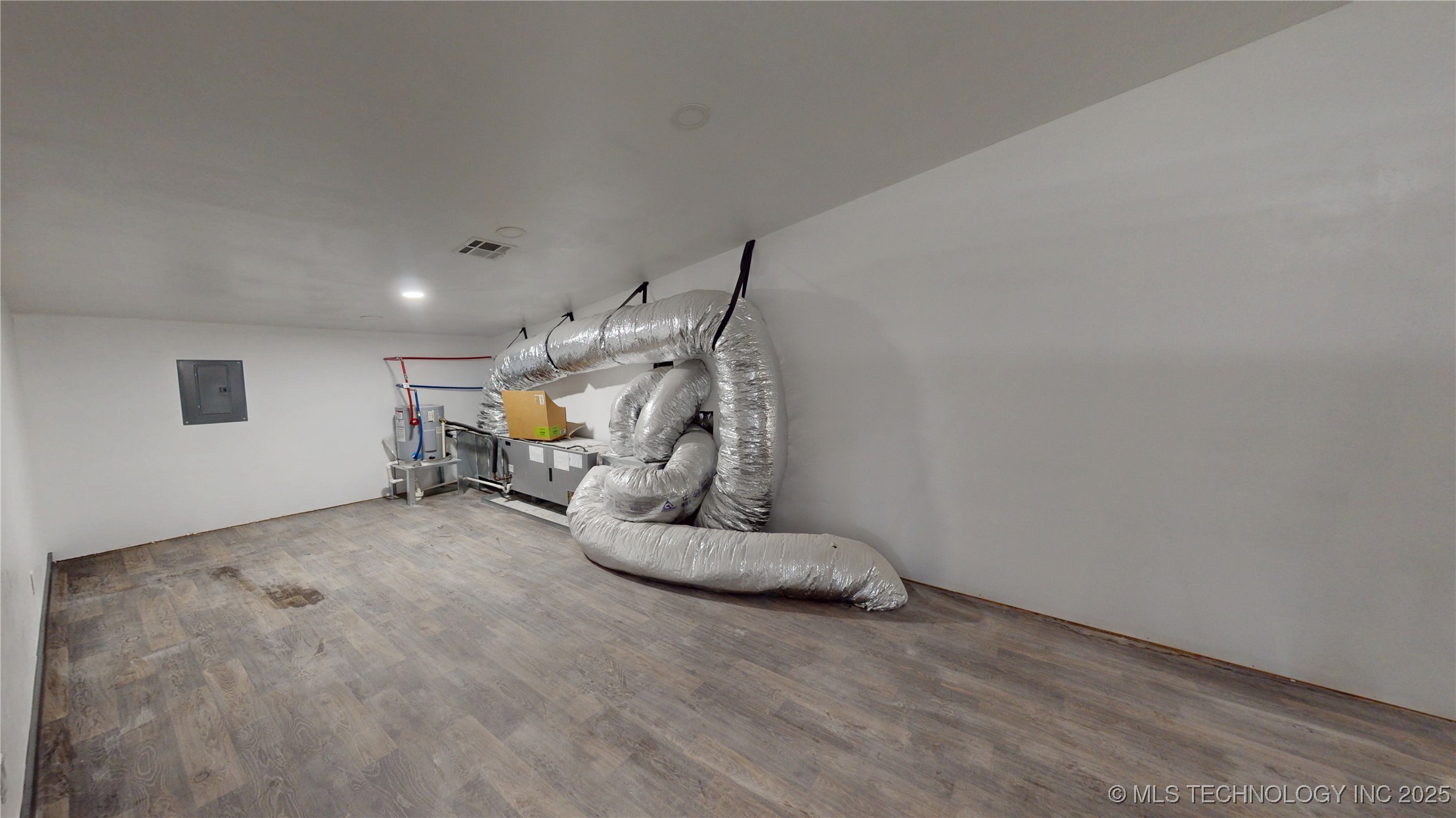 16473 County Road 1560