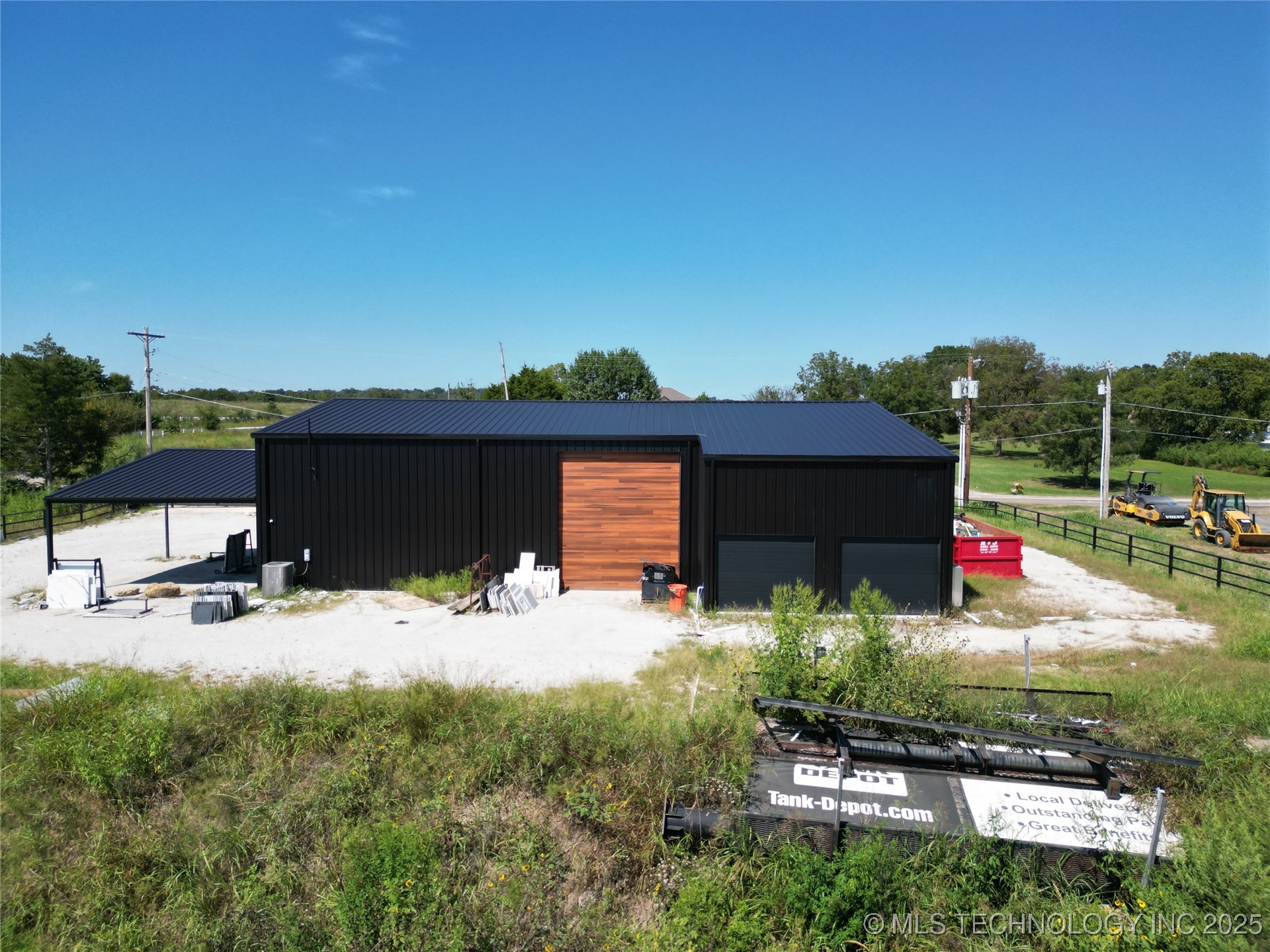 16473 County Road 1560