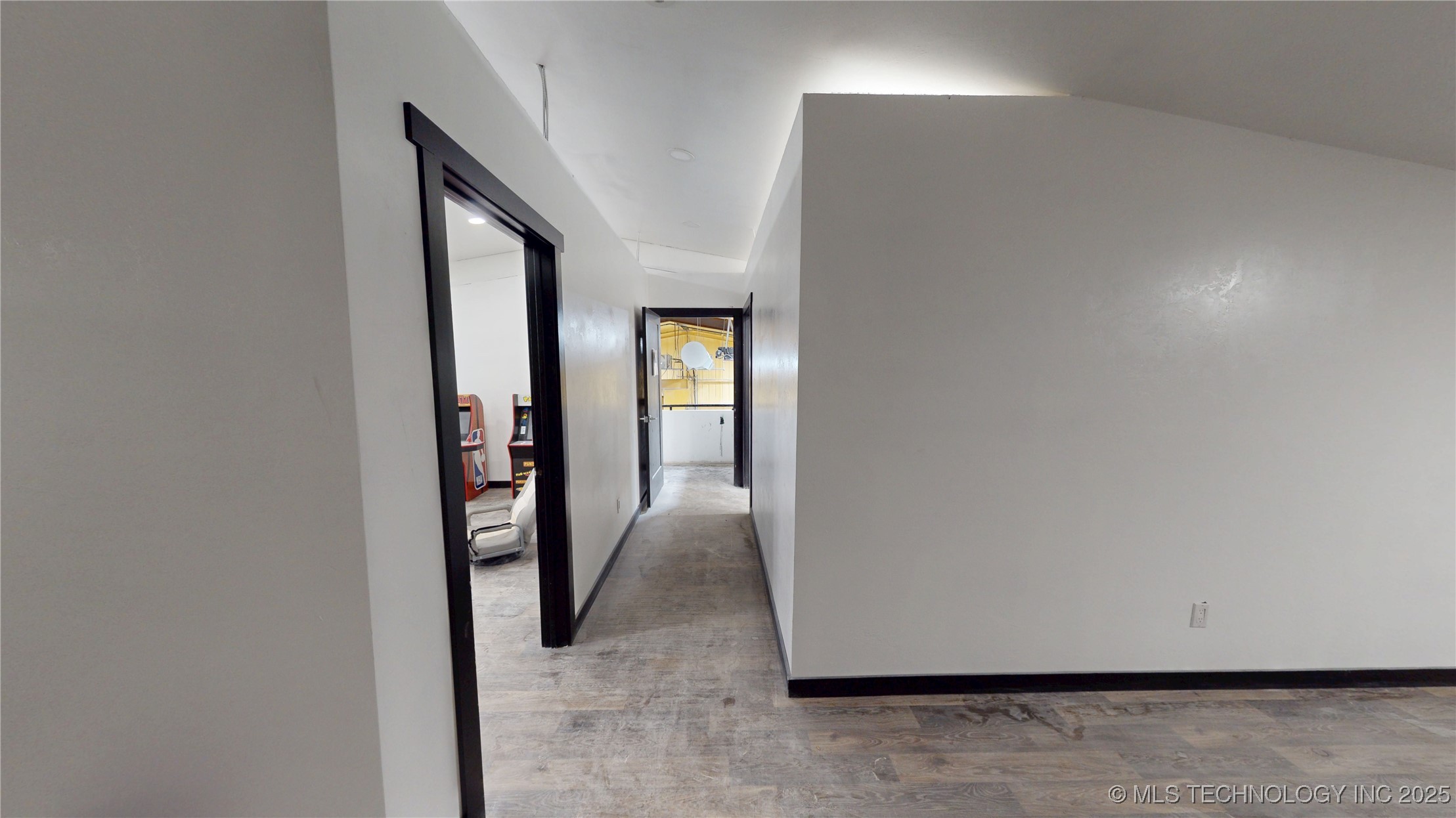 16473 County Road 1560