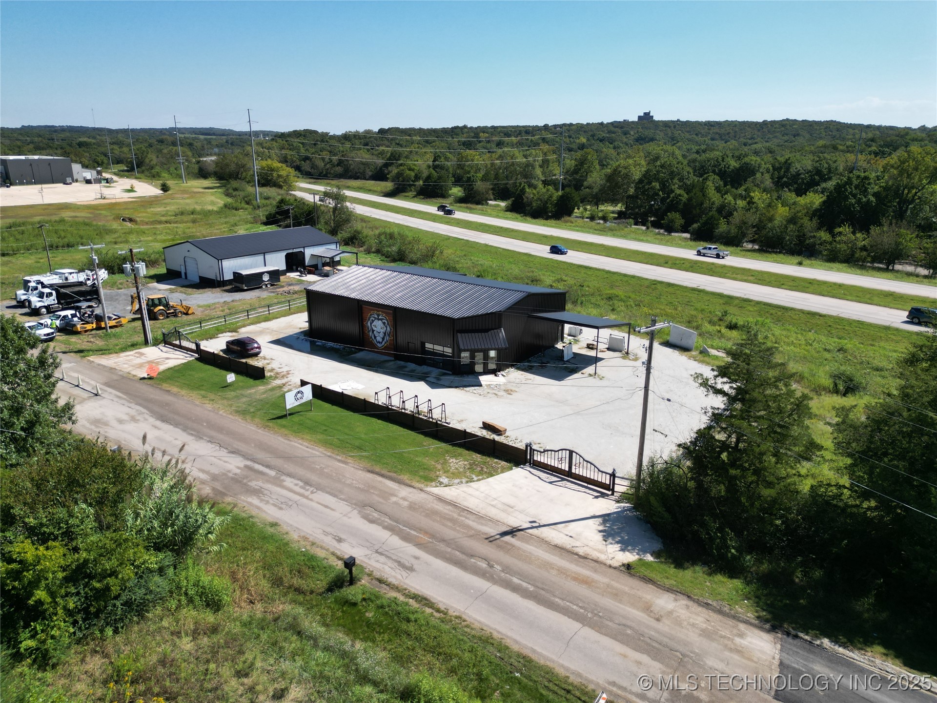 16473 County Road 1560