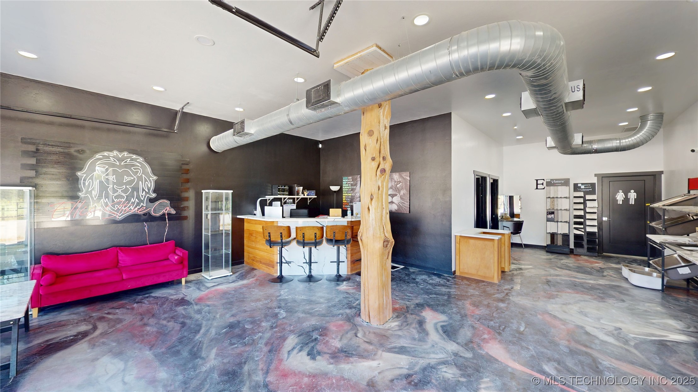 16473 County Road 1560