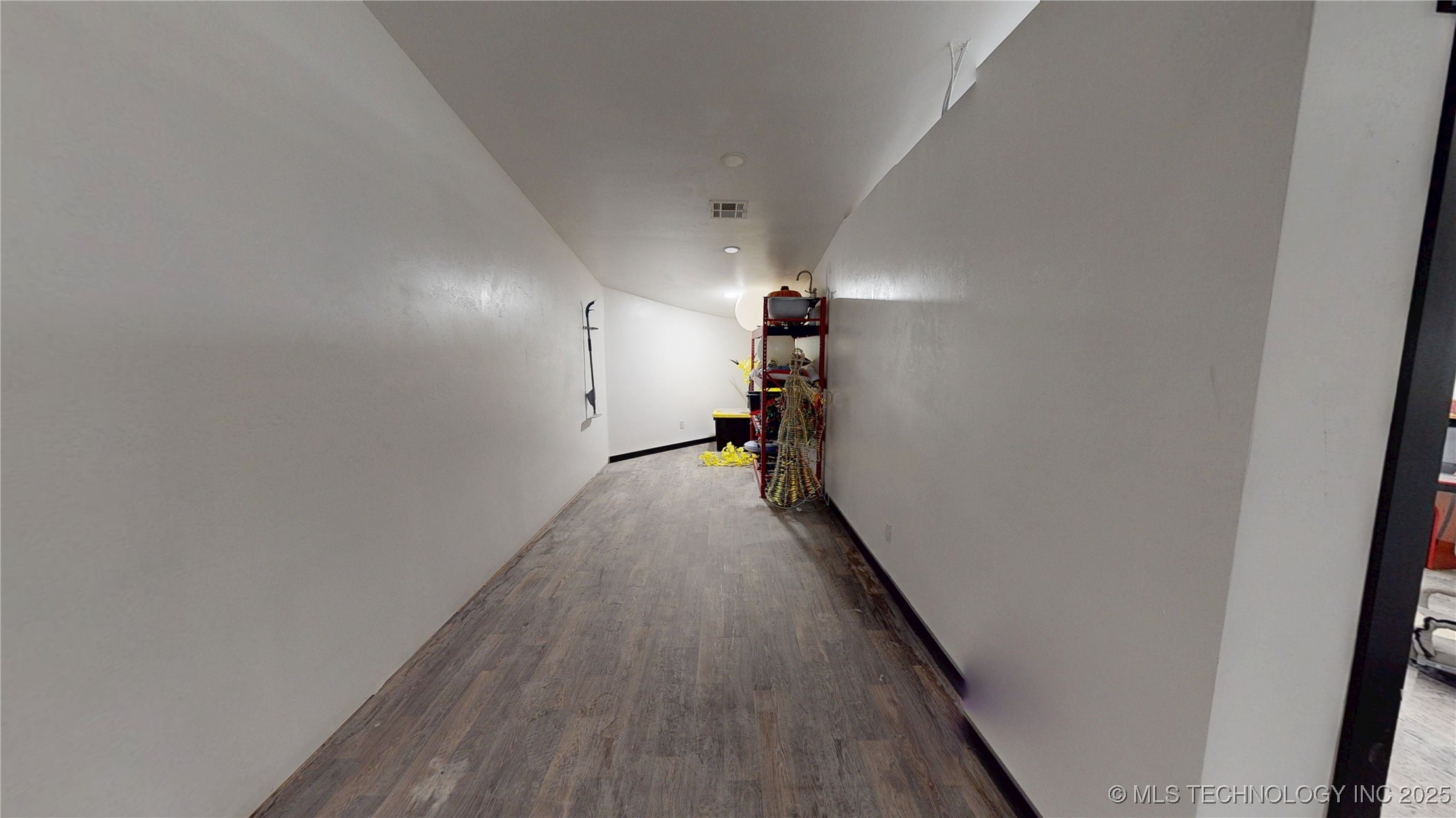 16473 County Road 1560