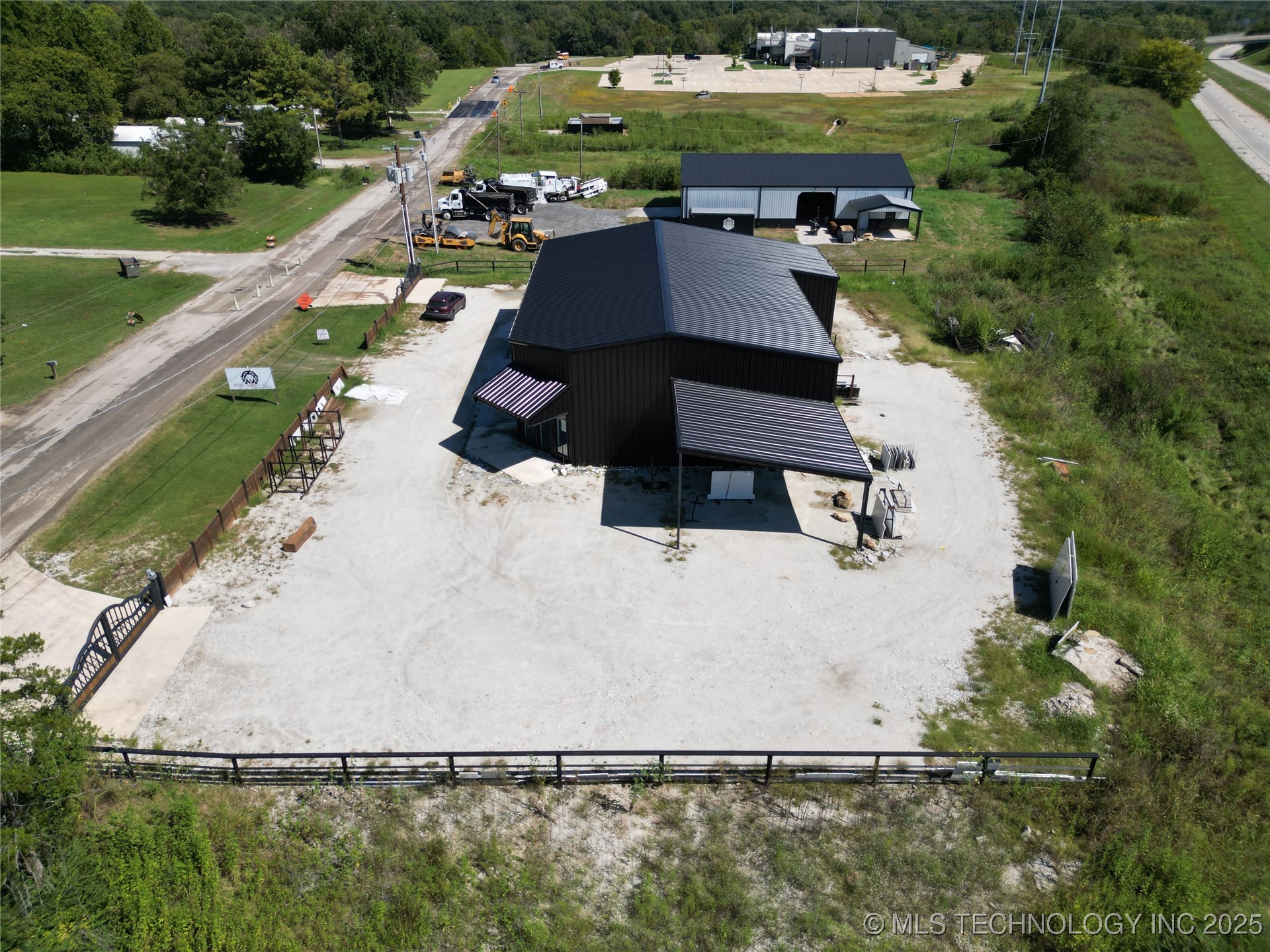 16473 County Road 1560