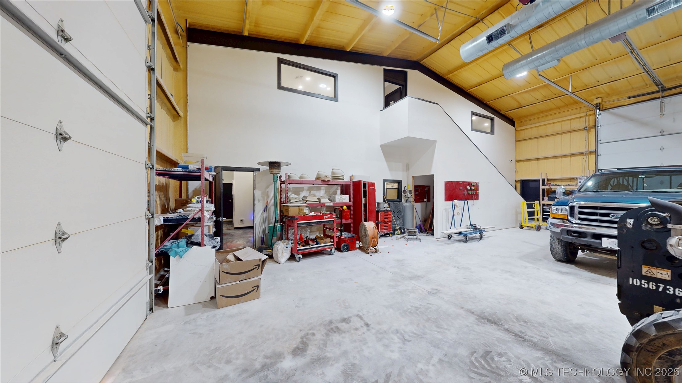 16473 County Road 1560