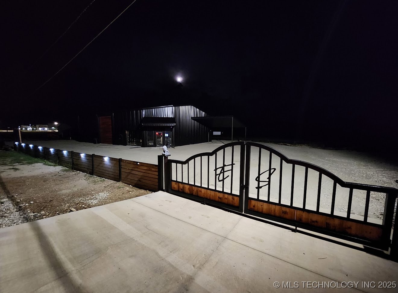 16473 County Road 1560