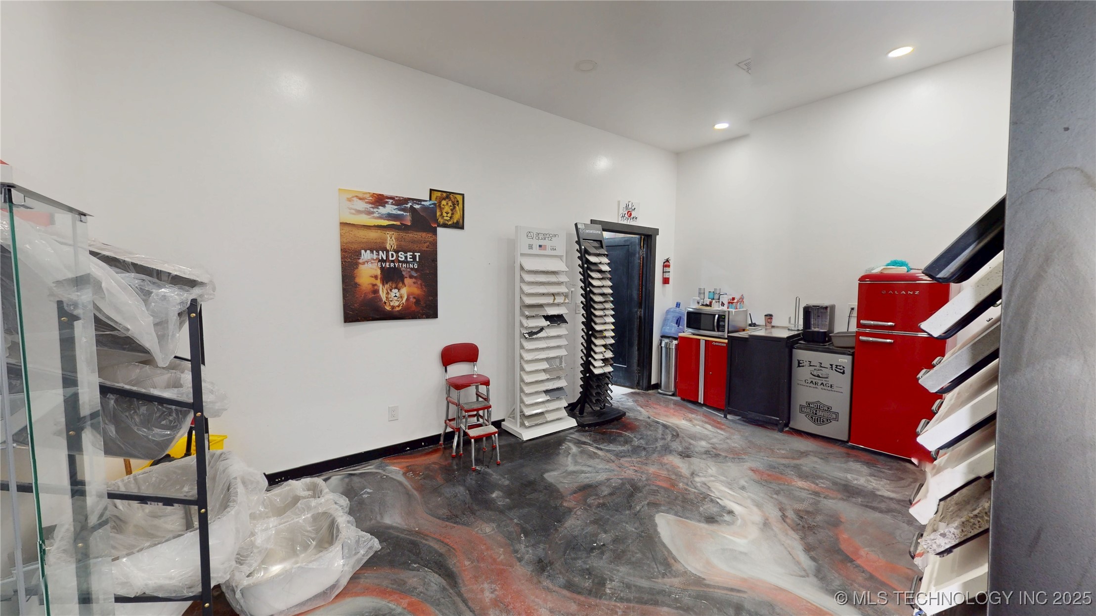 16473 County Road 1560