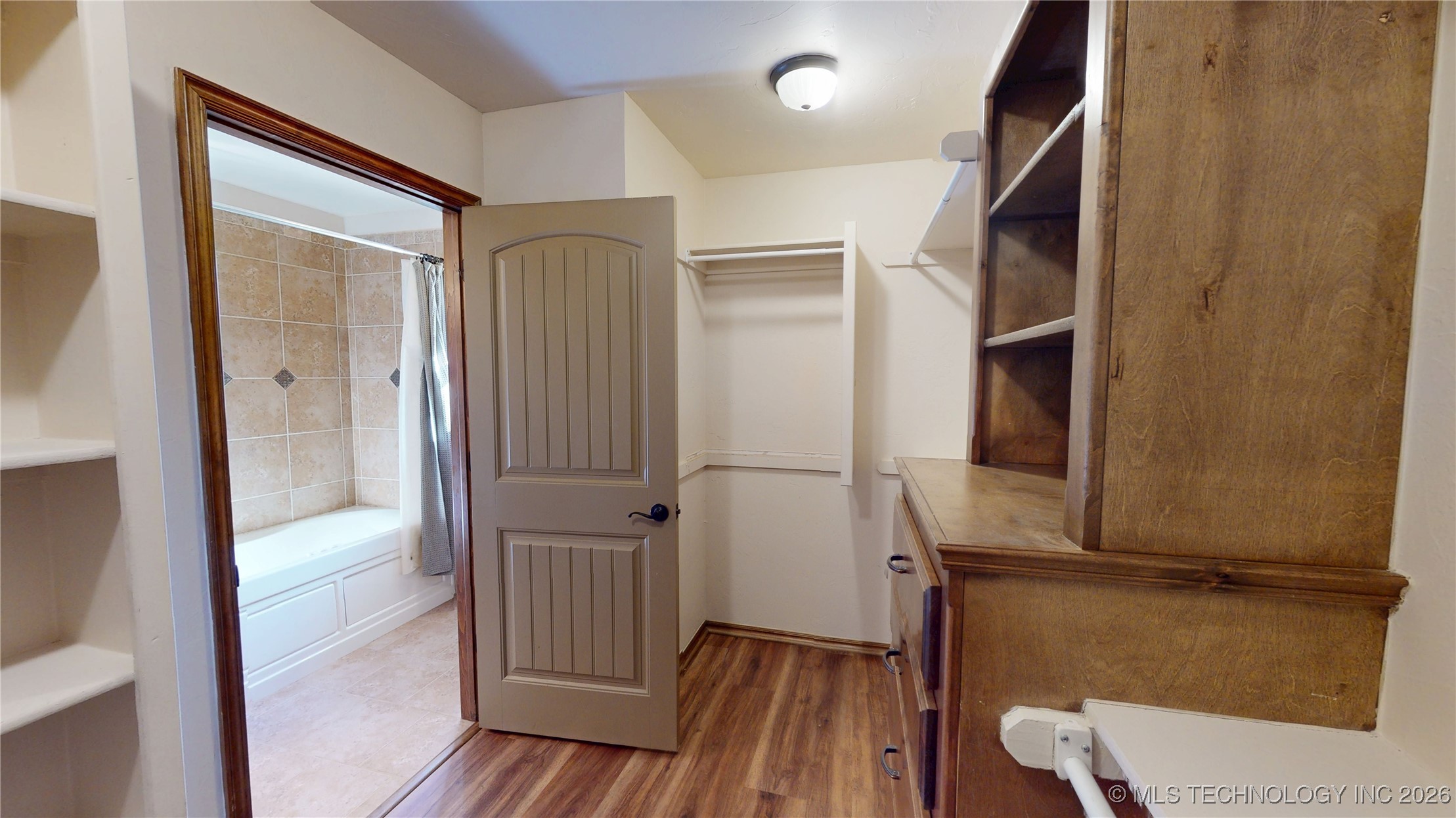 14051 County Road 1572