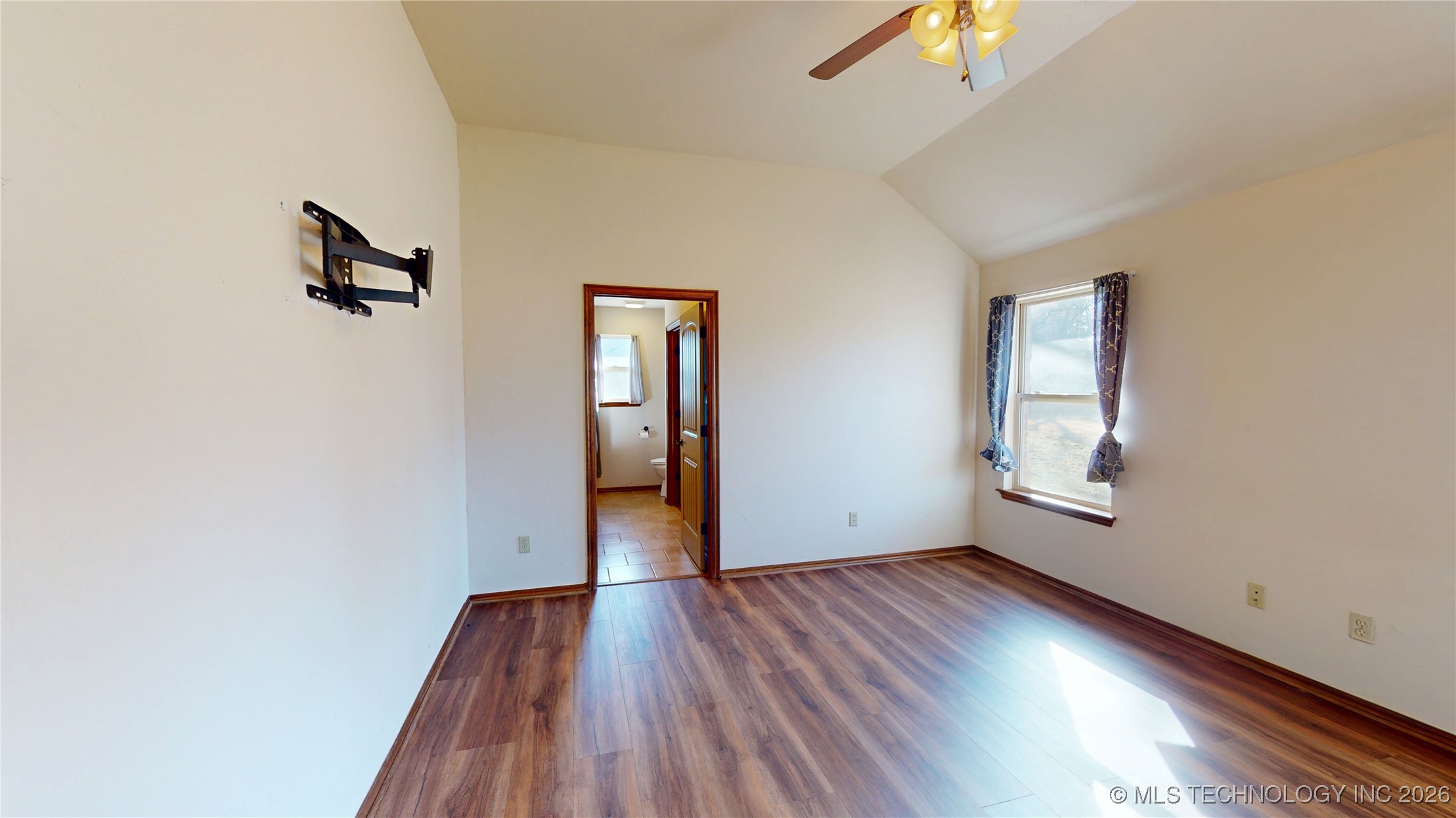 14051 County Road 1572