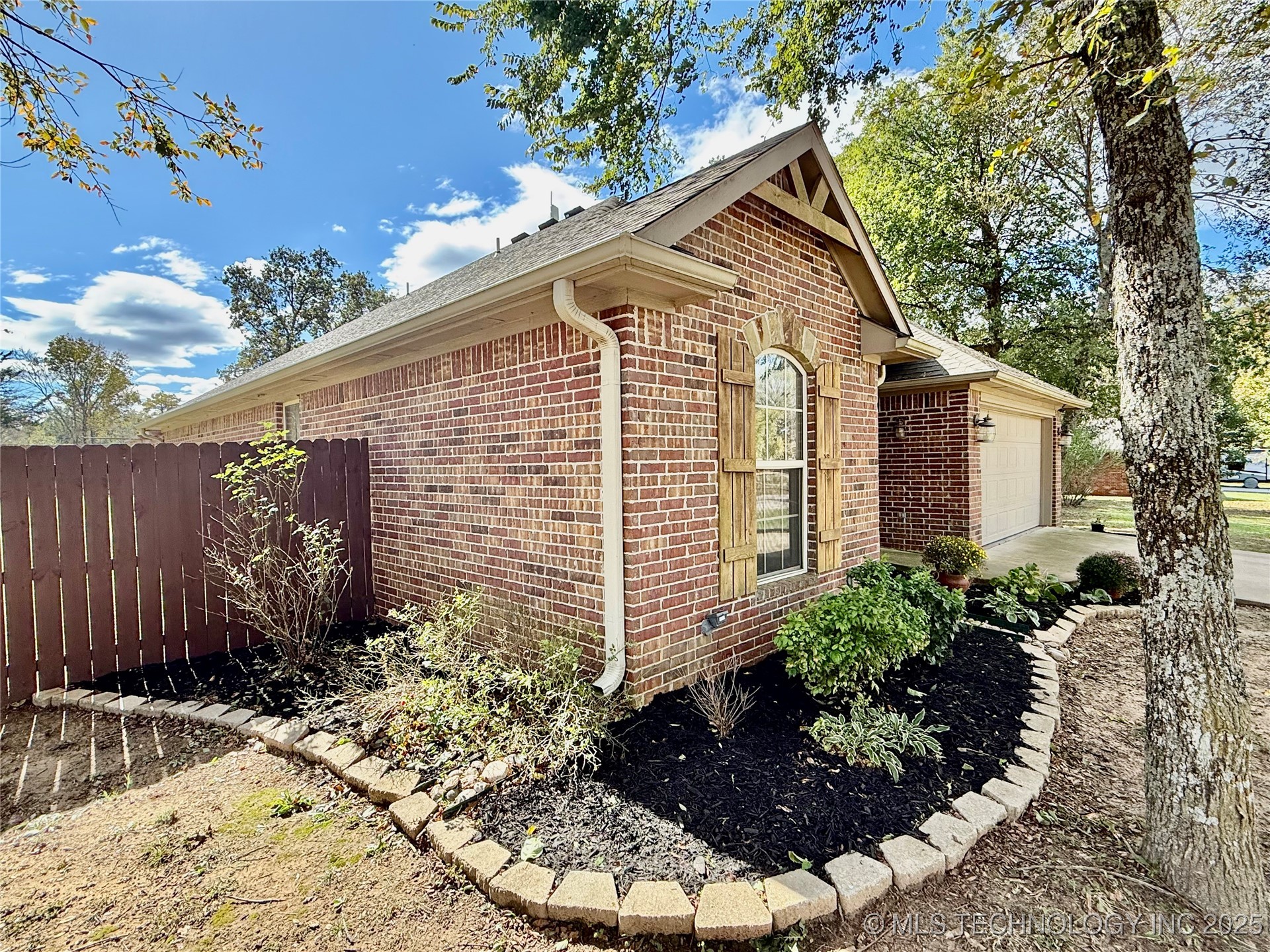 14051 County Road 1572