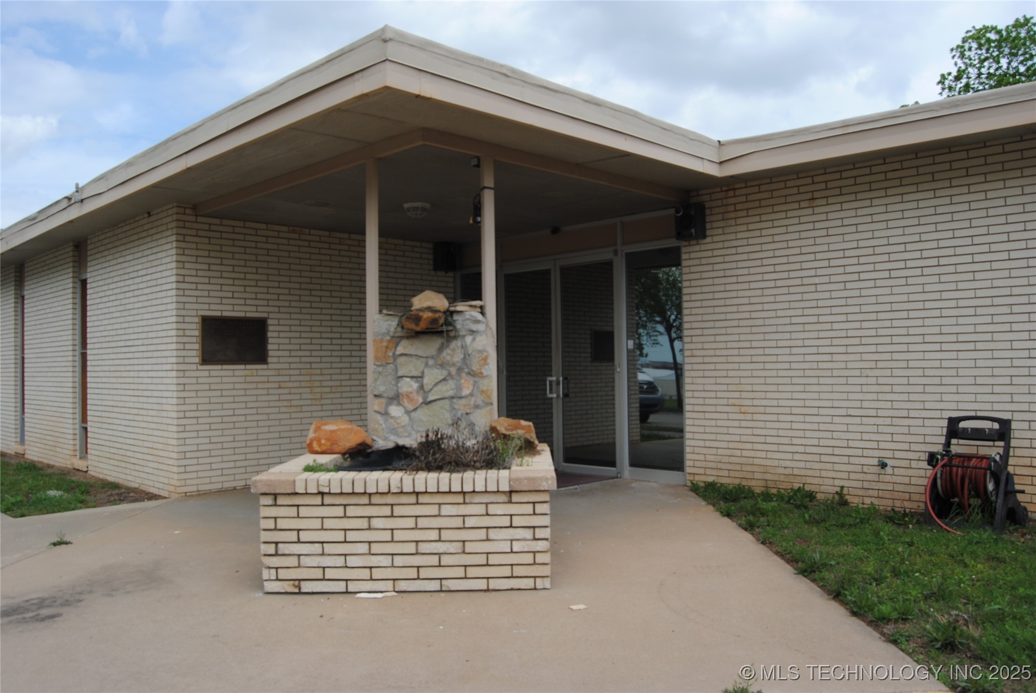 1930 Arlington Street