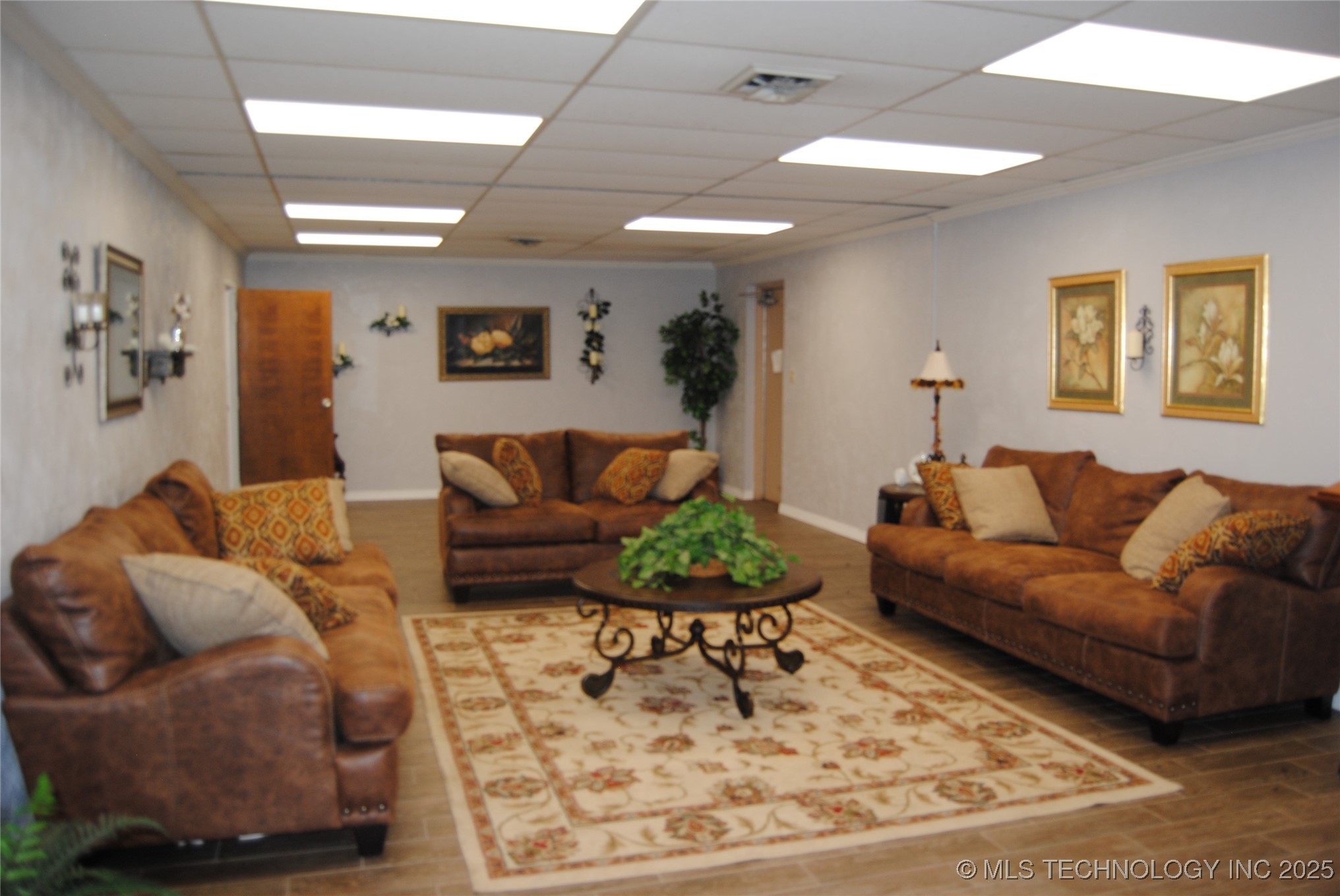 1930 Arlington Street