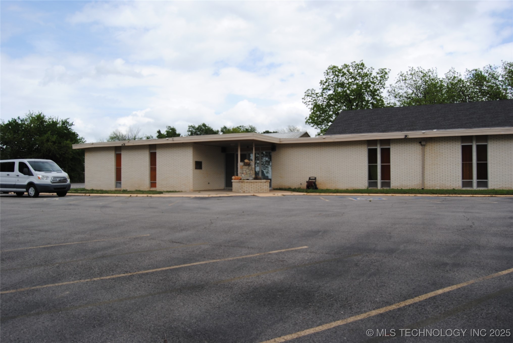 1930 Arlington Street