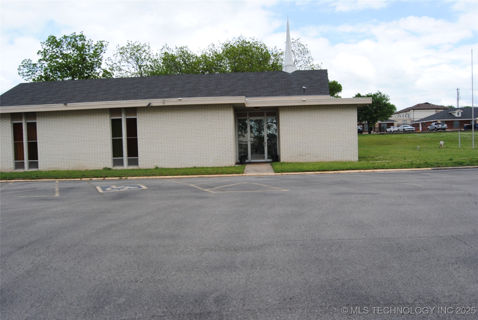 1930 Arlington Street