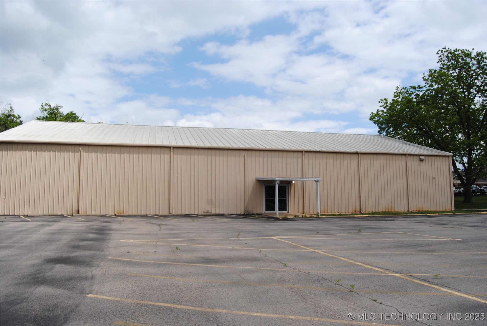 1930 Arlington Street