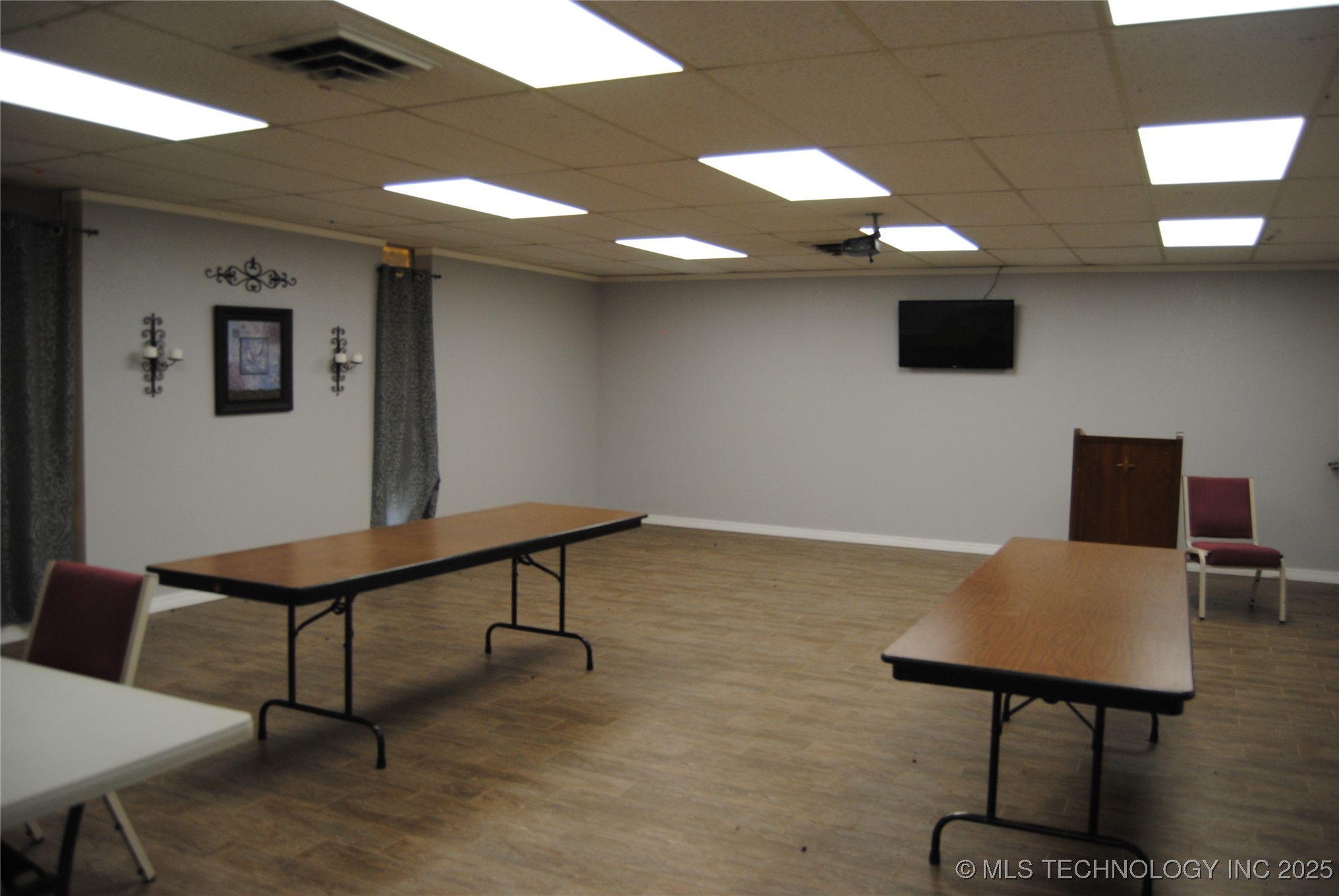 1930 Arlington Street