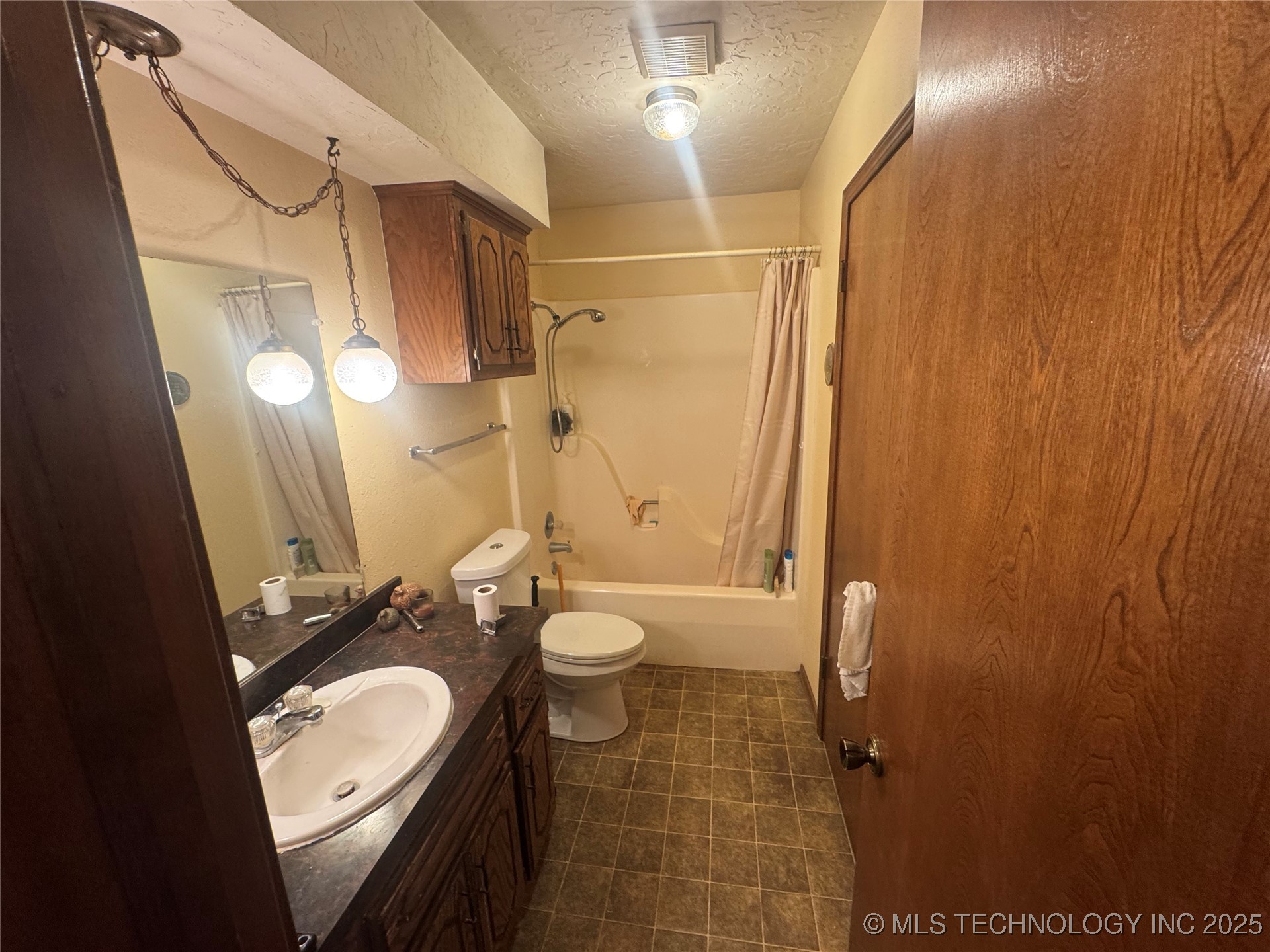 15902 County Road 3535