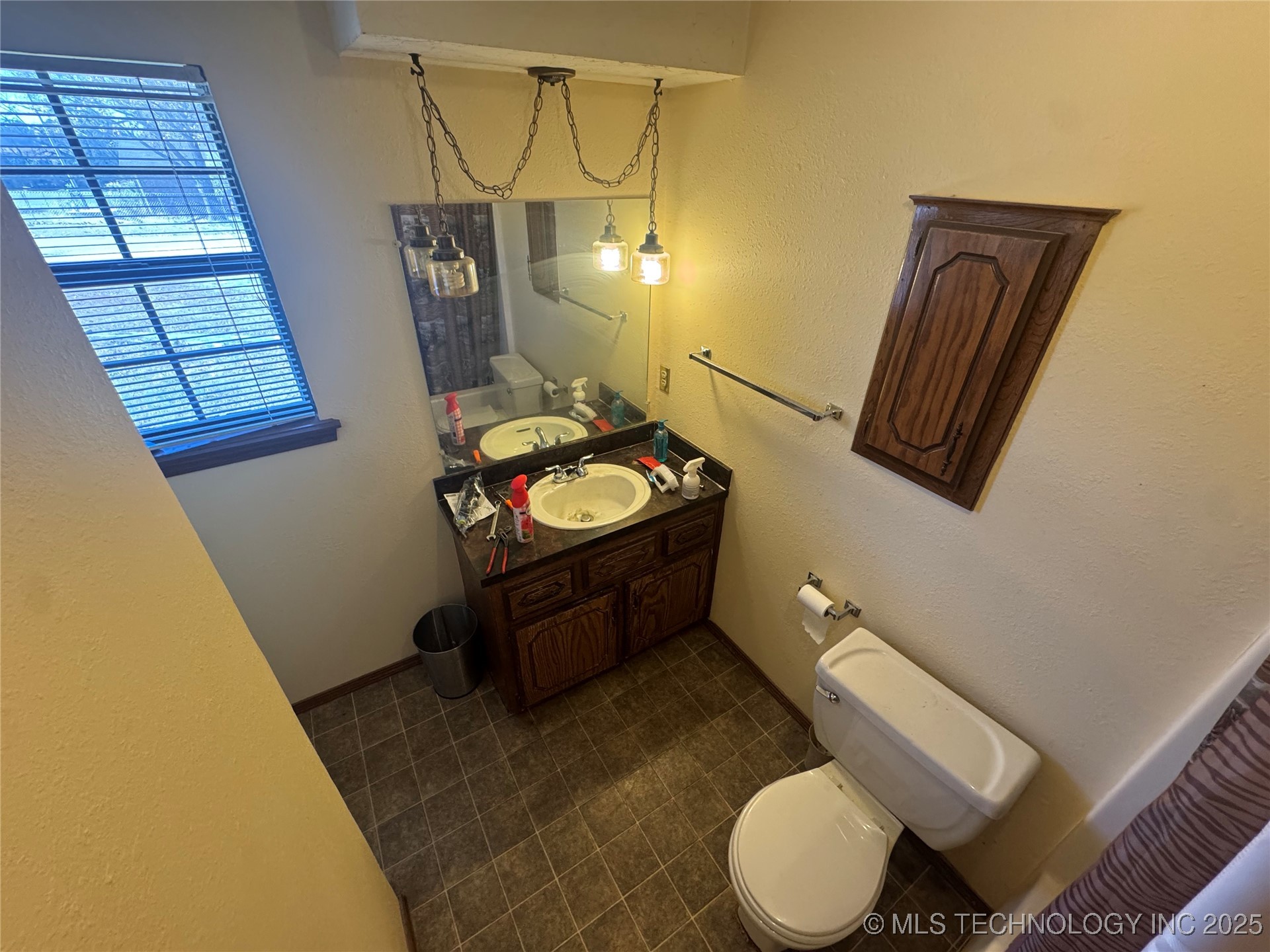 15902 County Road 3535