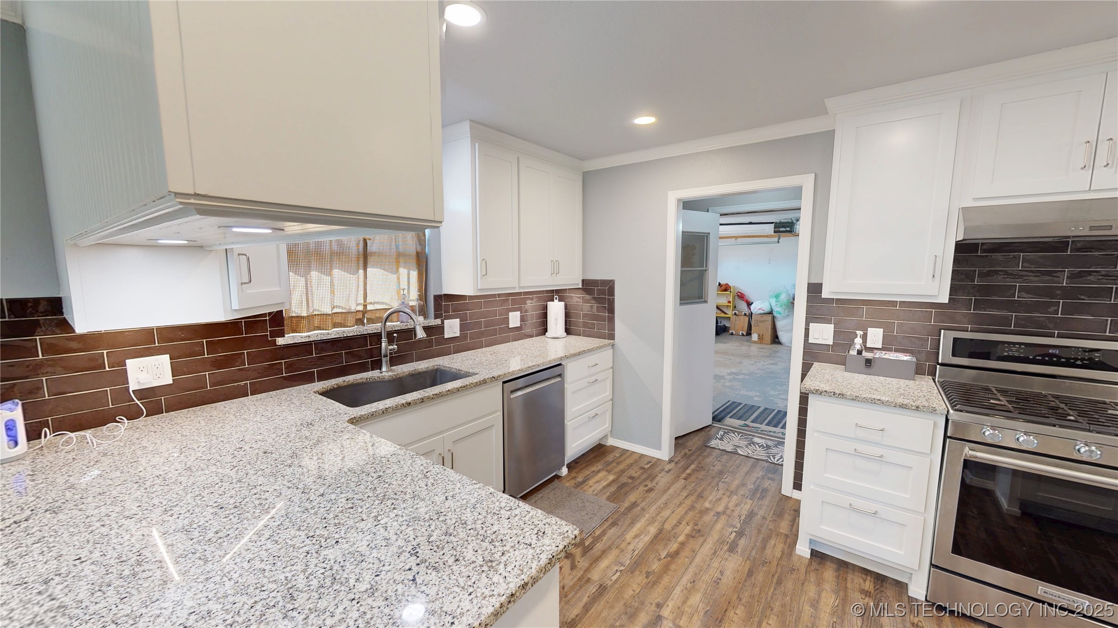 16924 County Road 1517