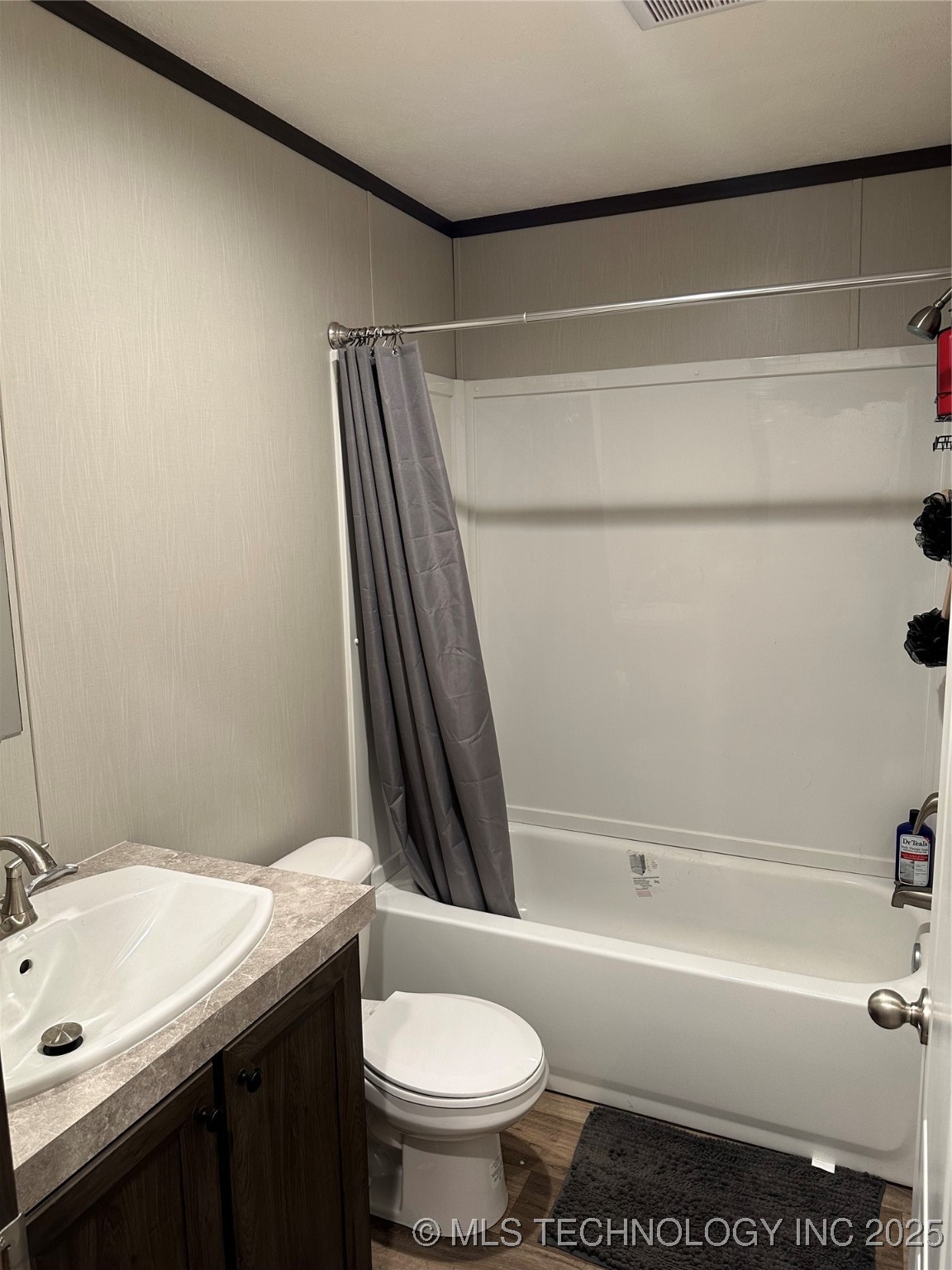 413 State Highway 1E