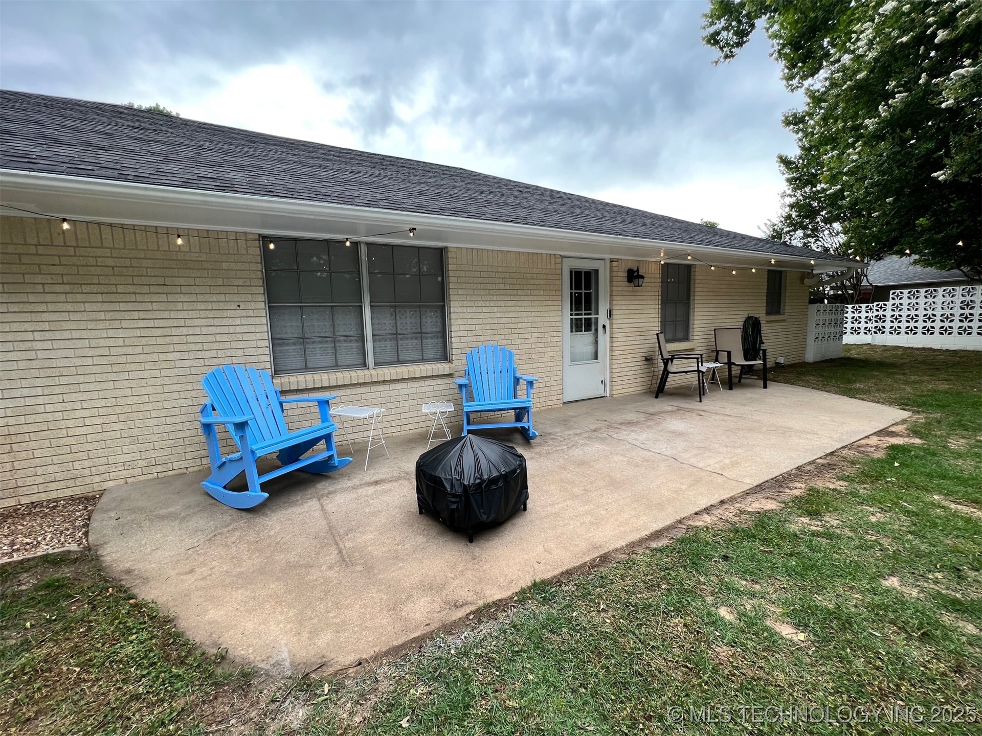 1604 Broadway Boulevard W