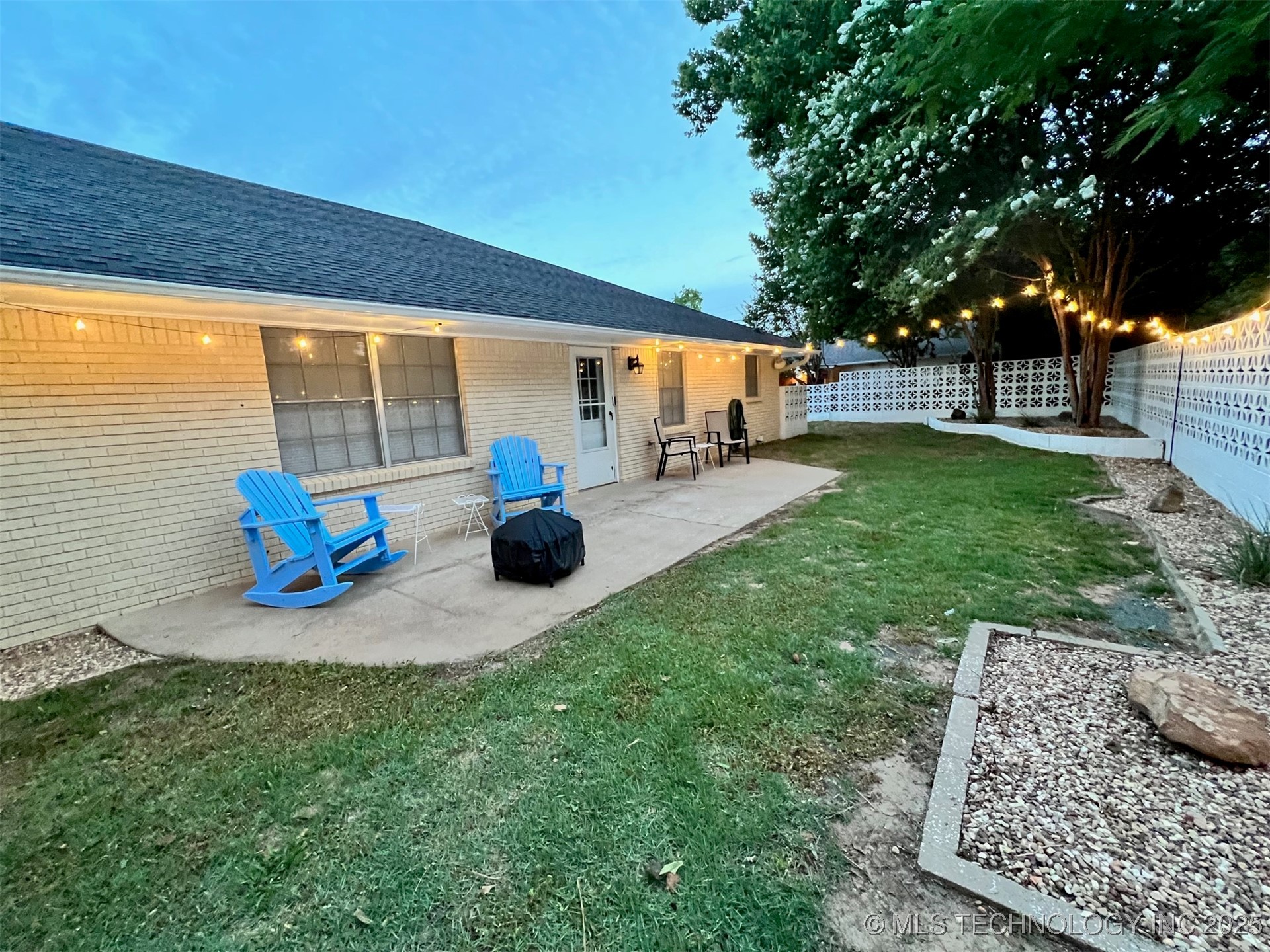 1604 Broadway Boulevard W