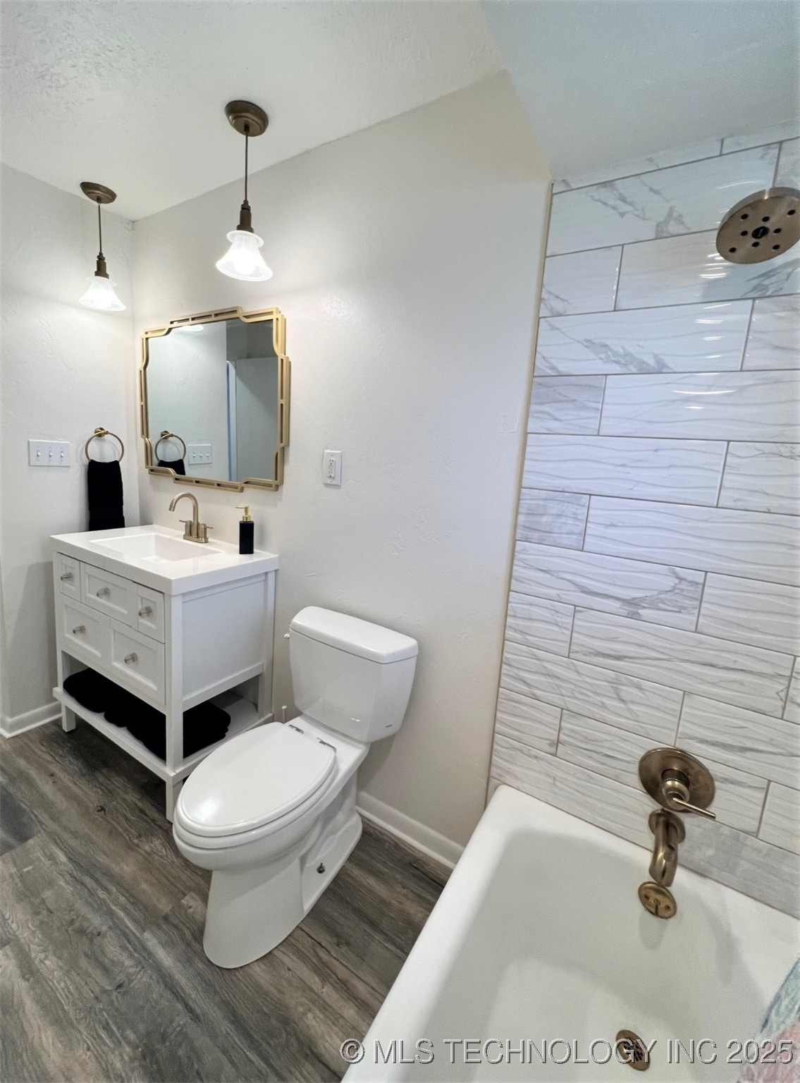 1604 Broadway Boulevard W