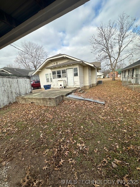 619 N Hinckley