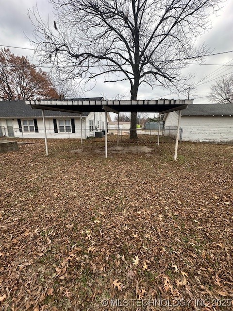 619 N Hinckley