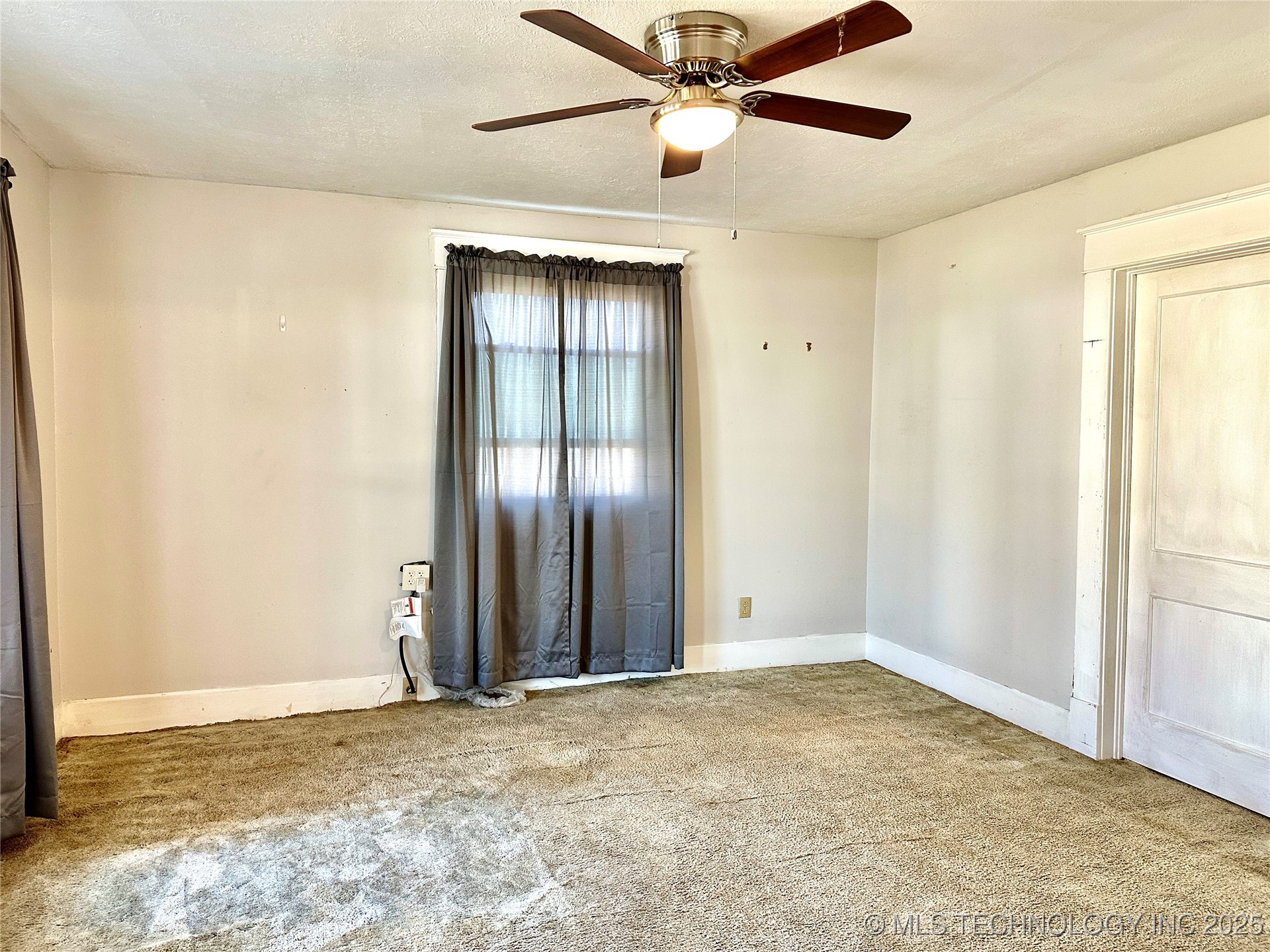 411 W 8th