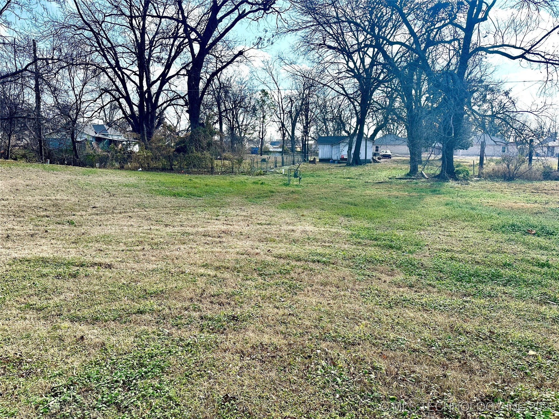 411 W 8th
