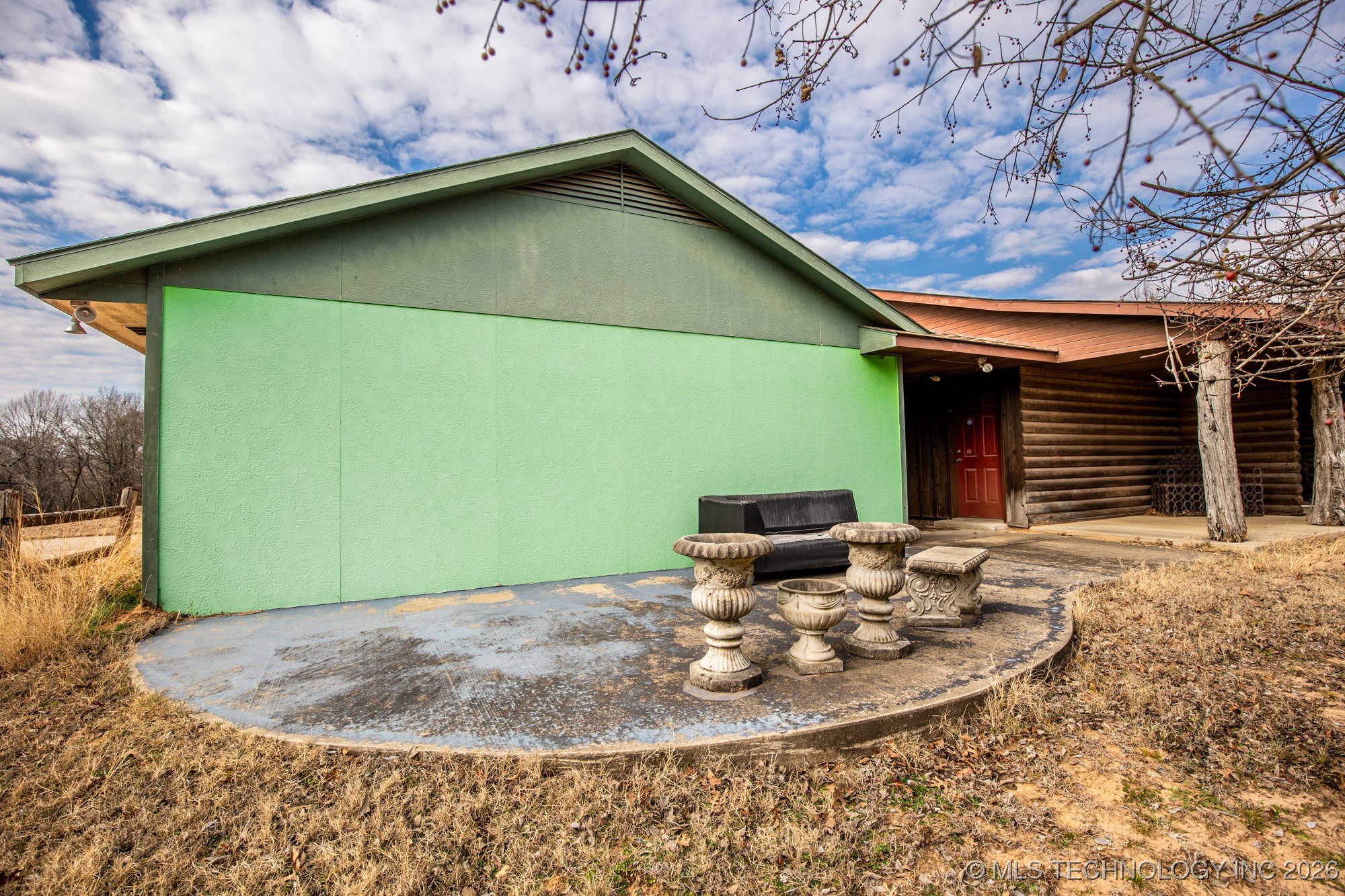 2100 Ahloso Road